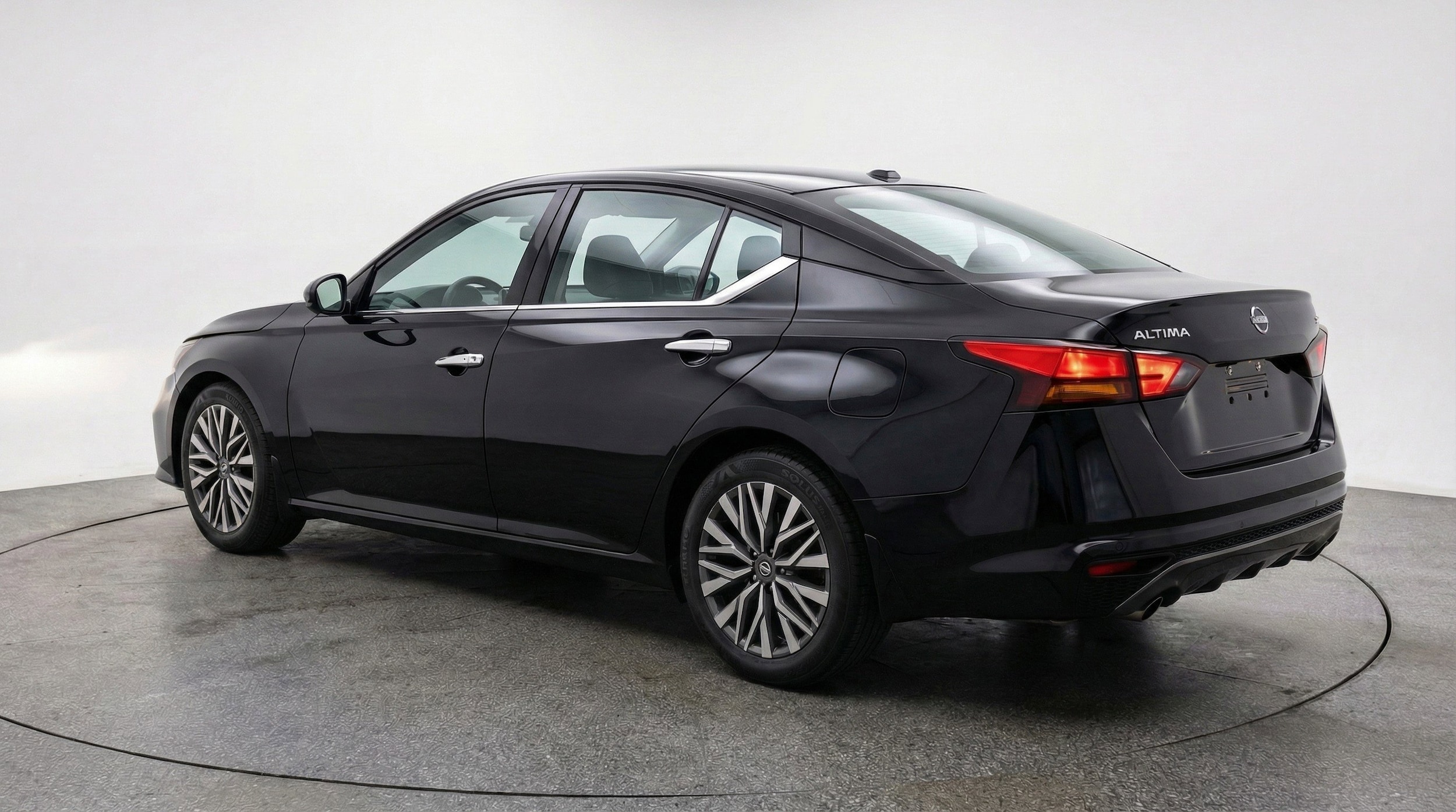 Thumbnail: 2025 Nissan Altima - 6