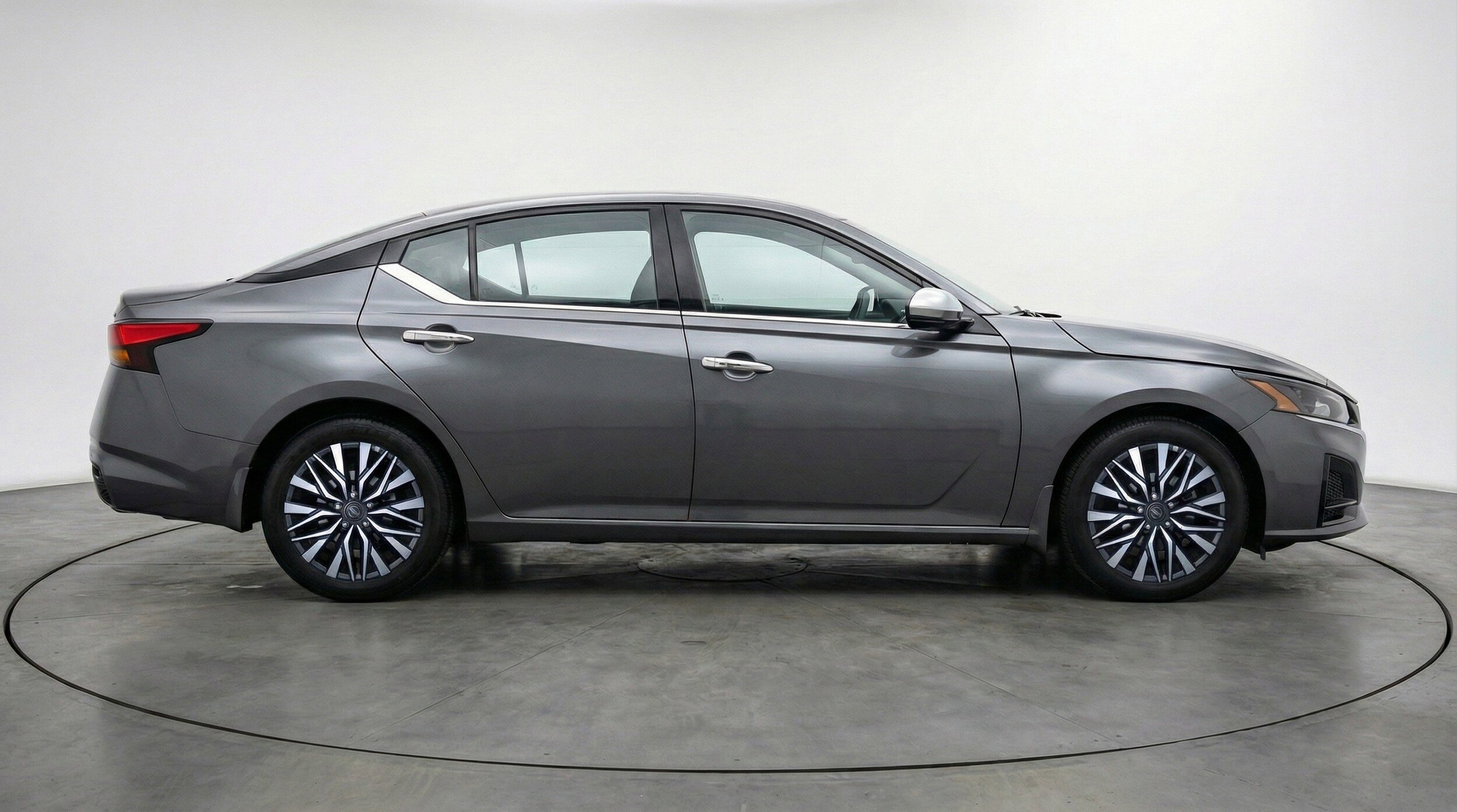 Thumbnail: 2025 Nissan Altima - 11