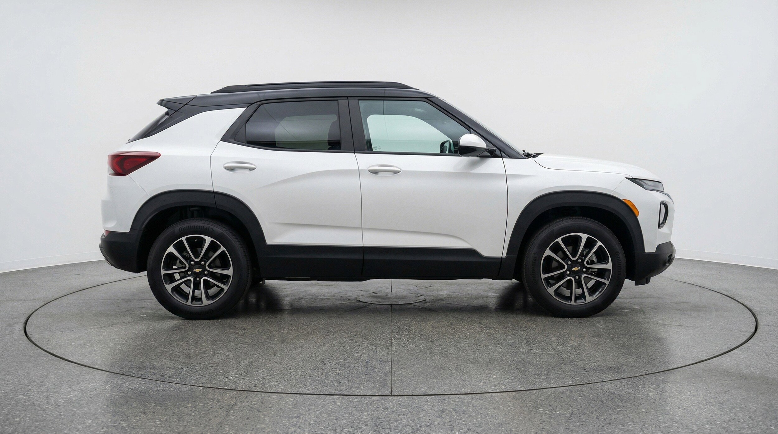 Thumbnail: 2025 Chevrolet TrailBlazer - 11