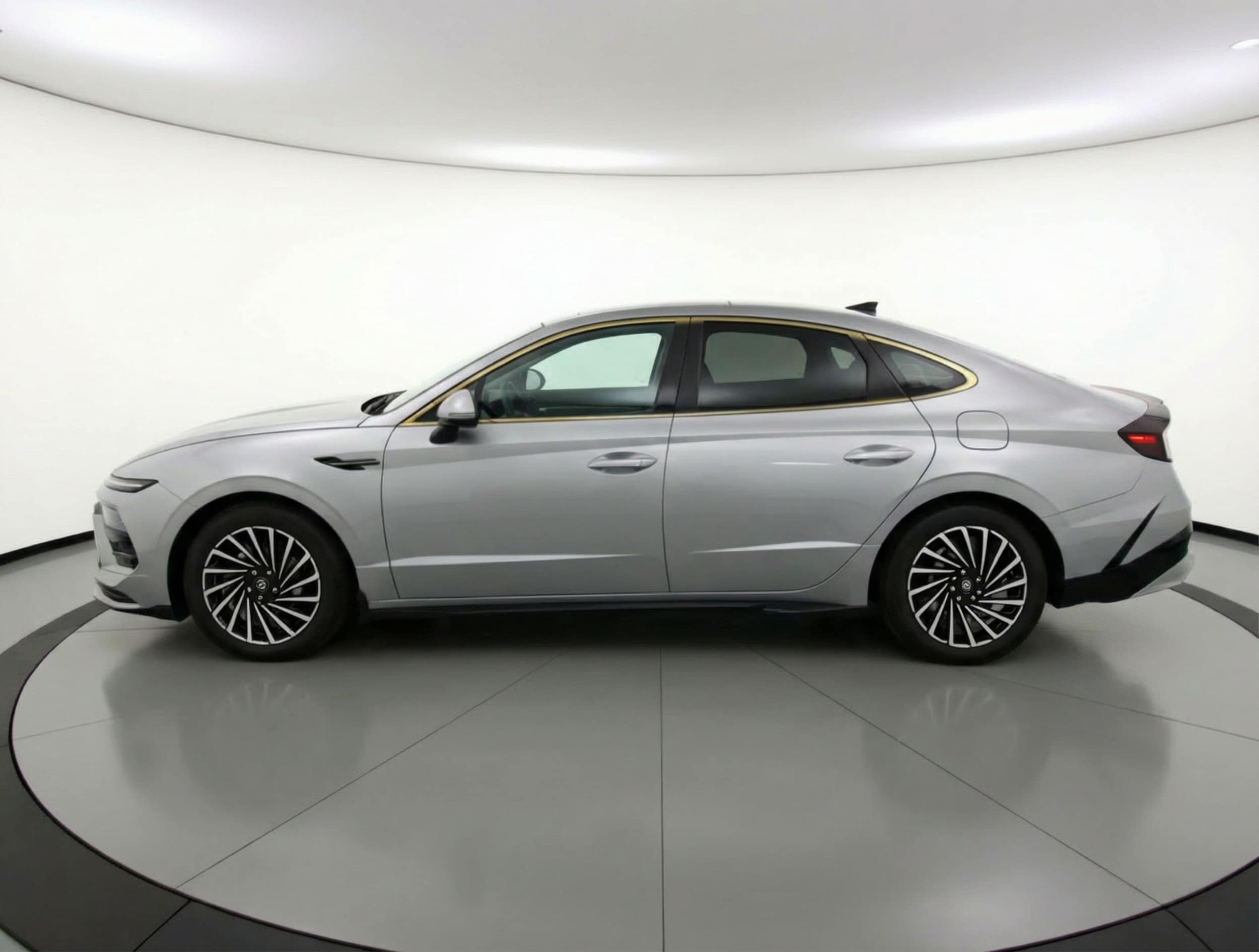 Thumbnail: 2025 Hyundai Sonata - 4