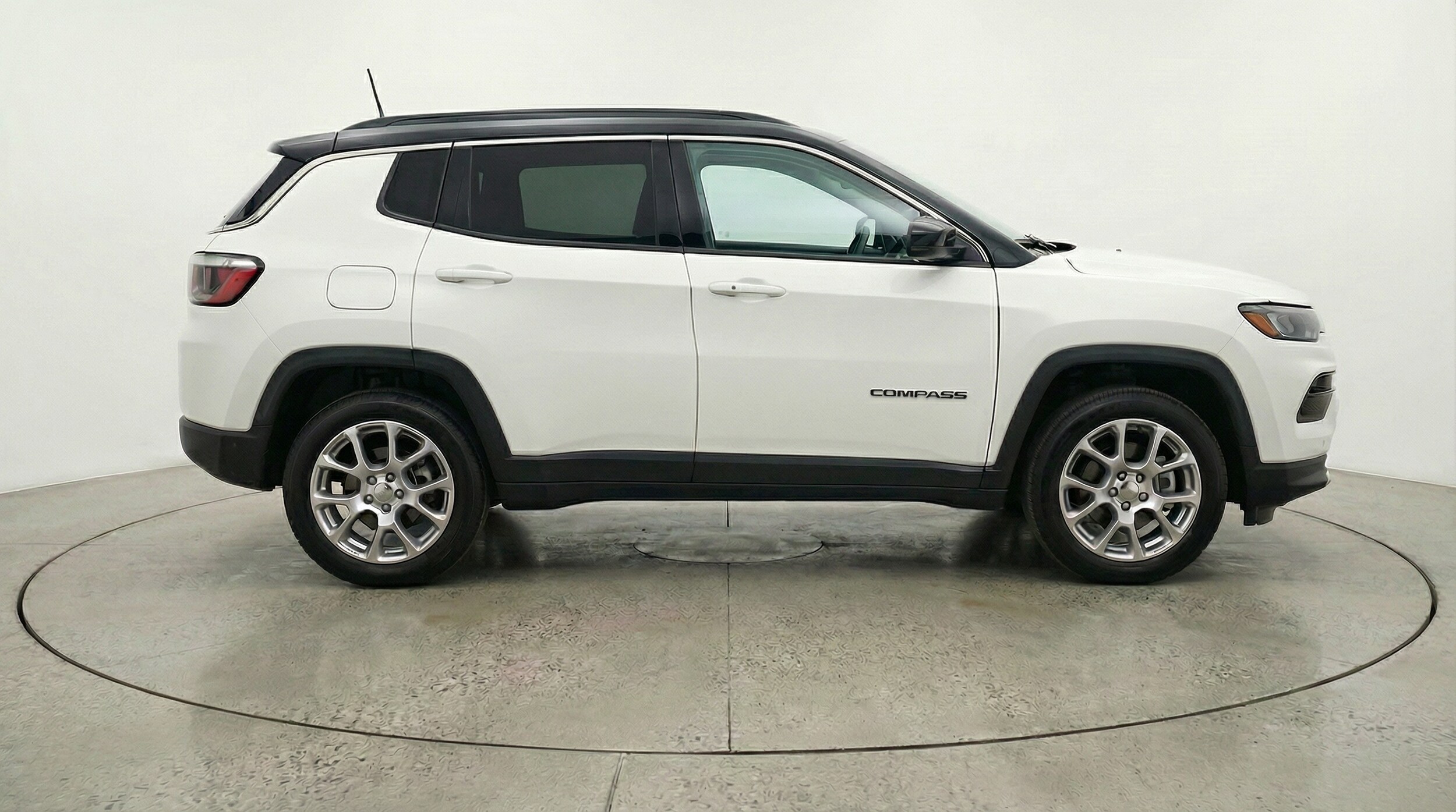 Thumbnail: 2025 Jeep Compass - 8