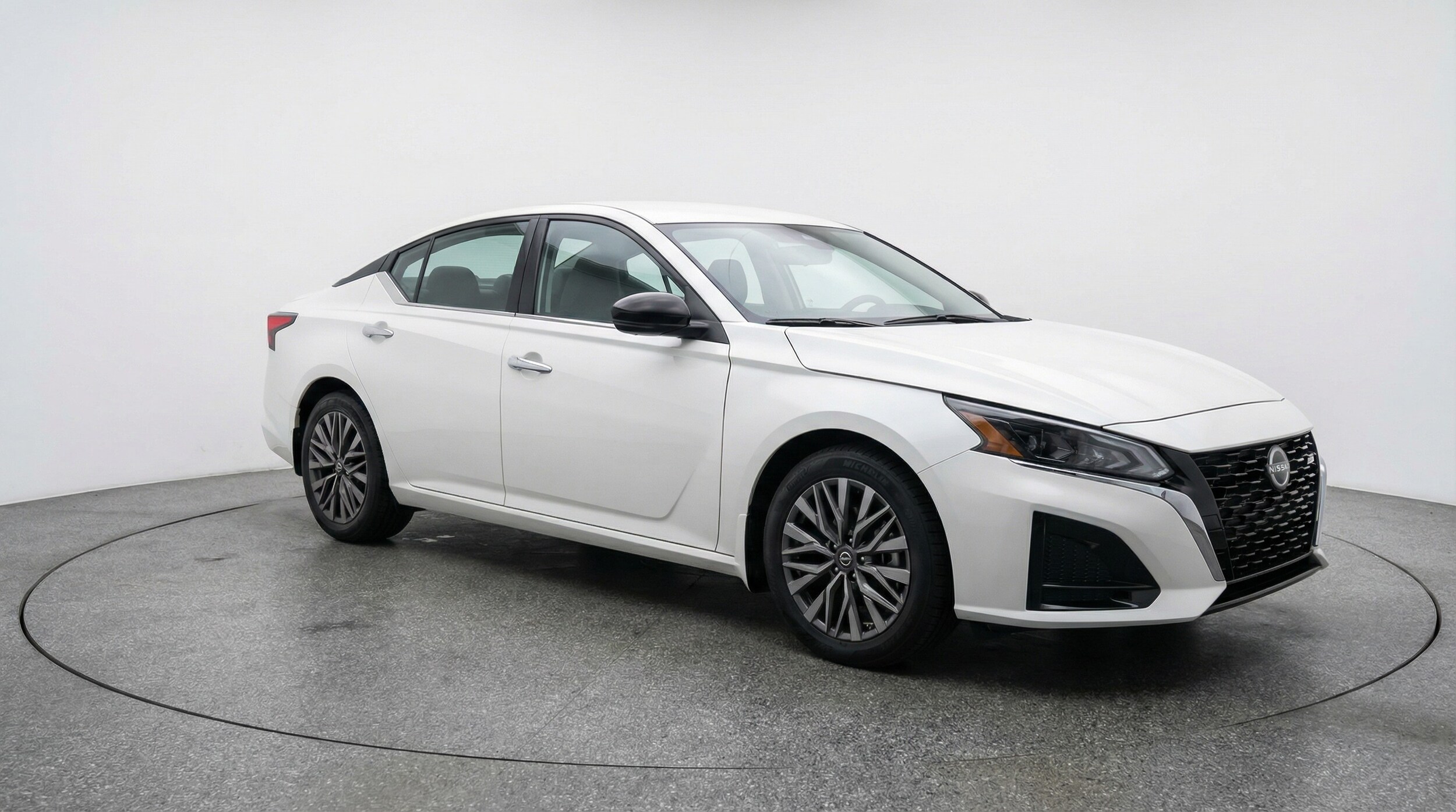 Thumbnail: 2025 Nissan Altima - 1