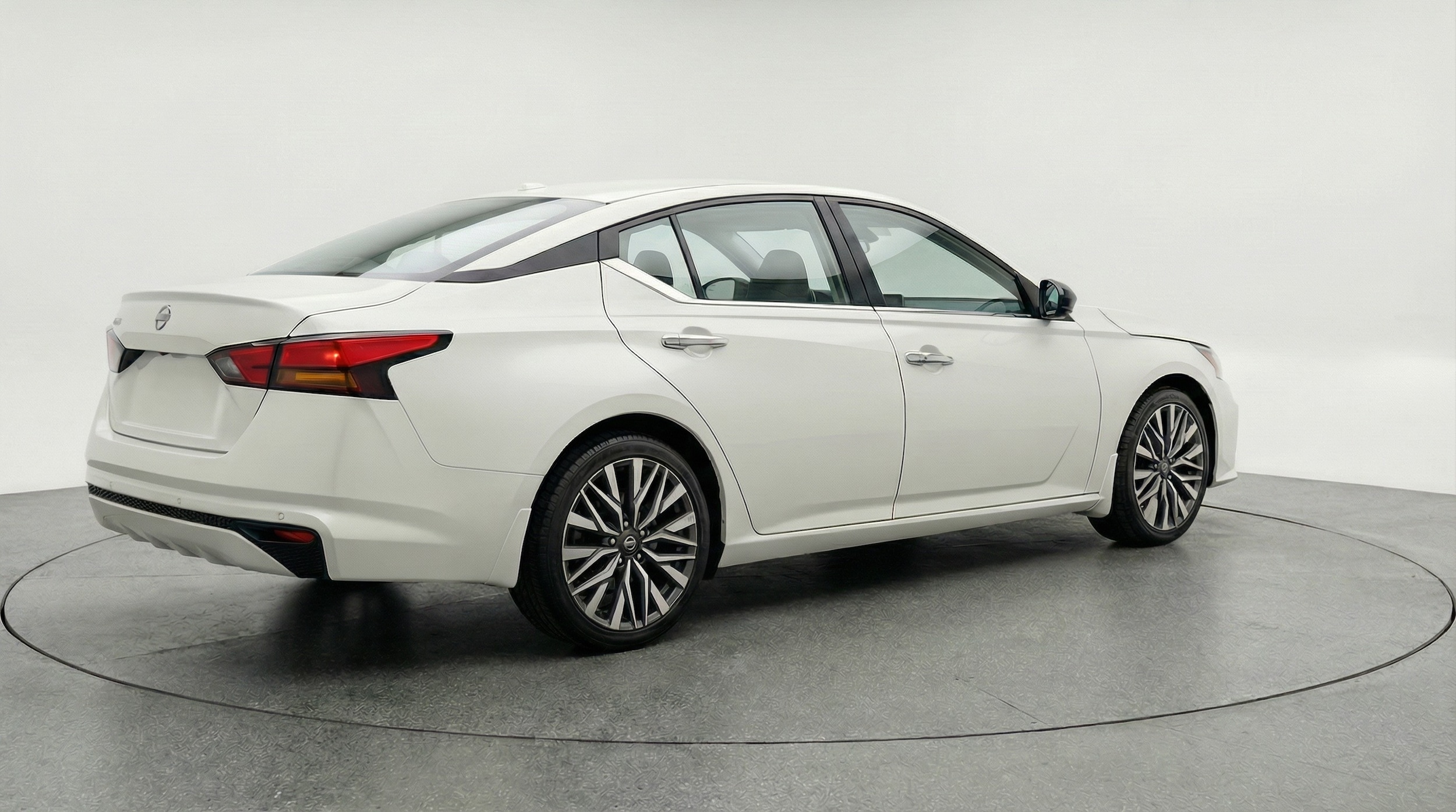 Thumbnail: 2025 Nissan Altima - 7