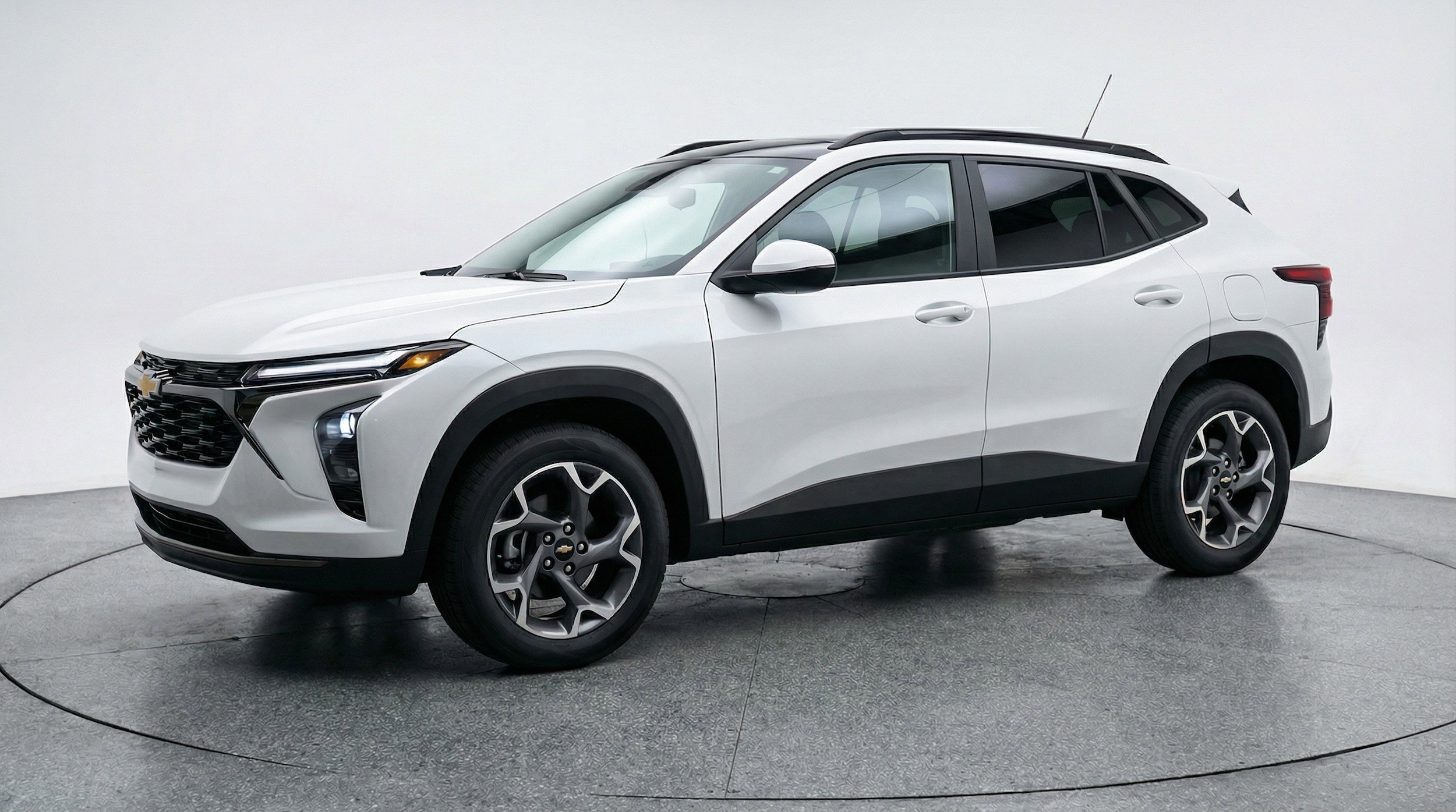 Thumbnail: 2025 Chevrolet Trax - 3