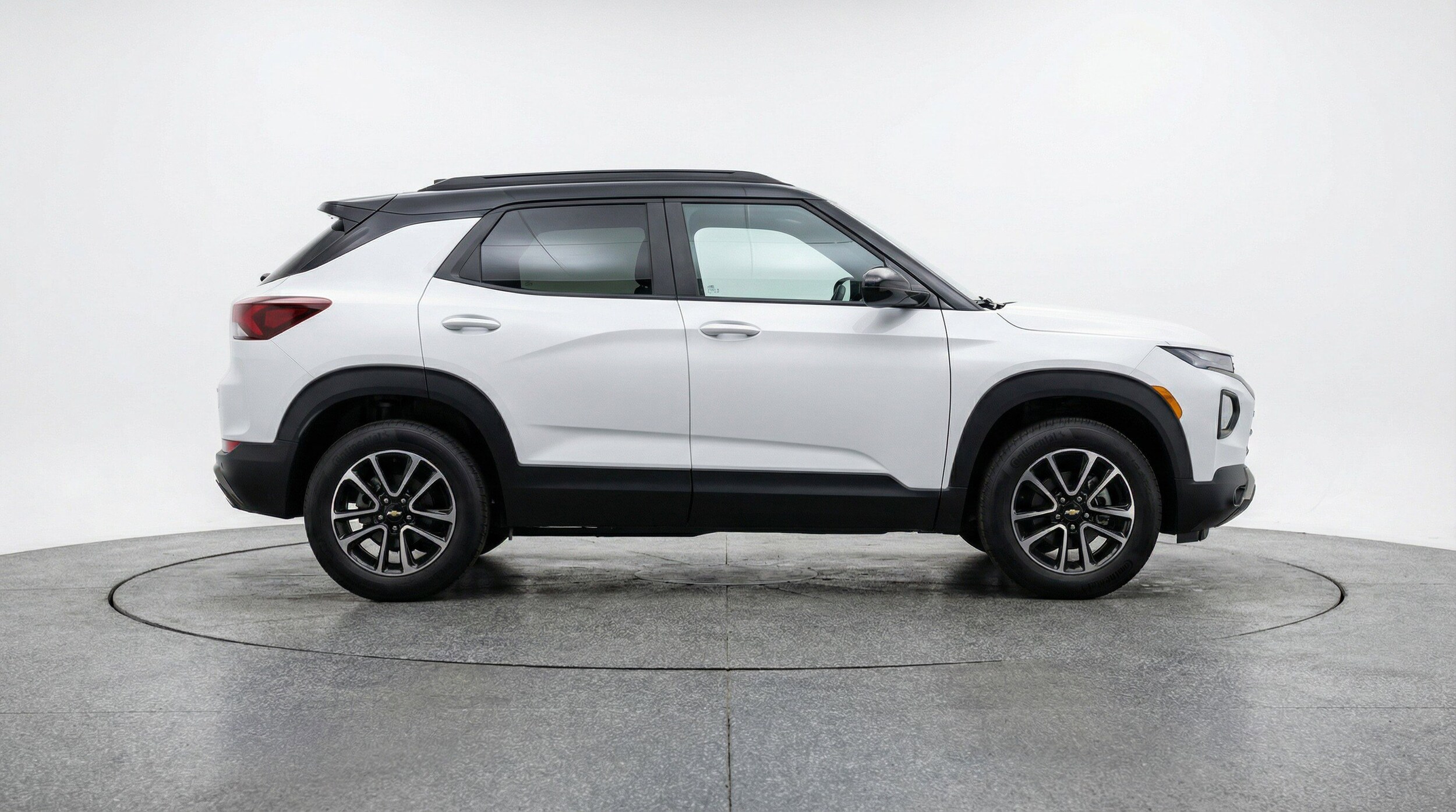 Thumbnail: 2025 Chevrolet TrailBlazer - 11