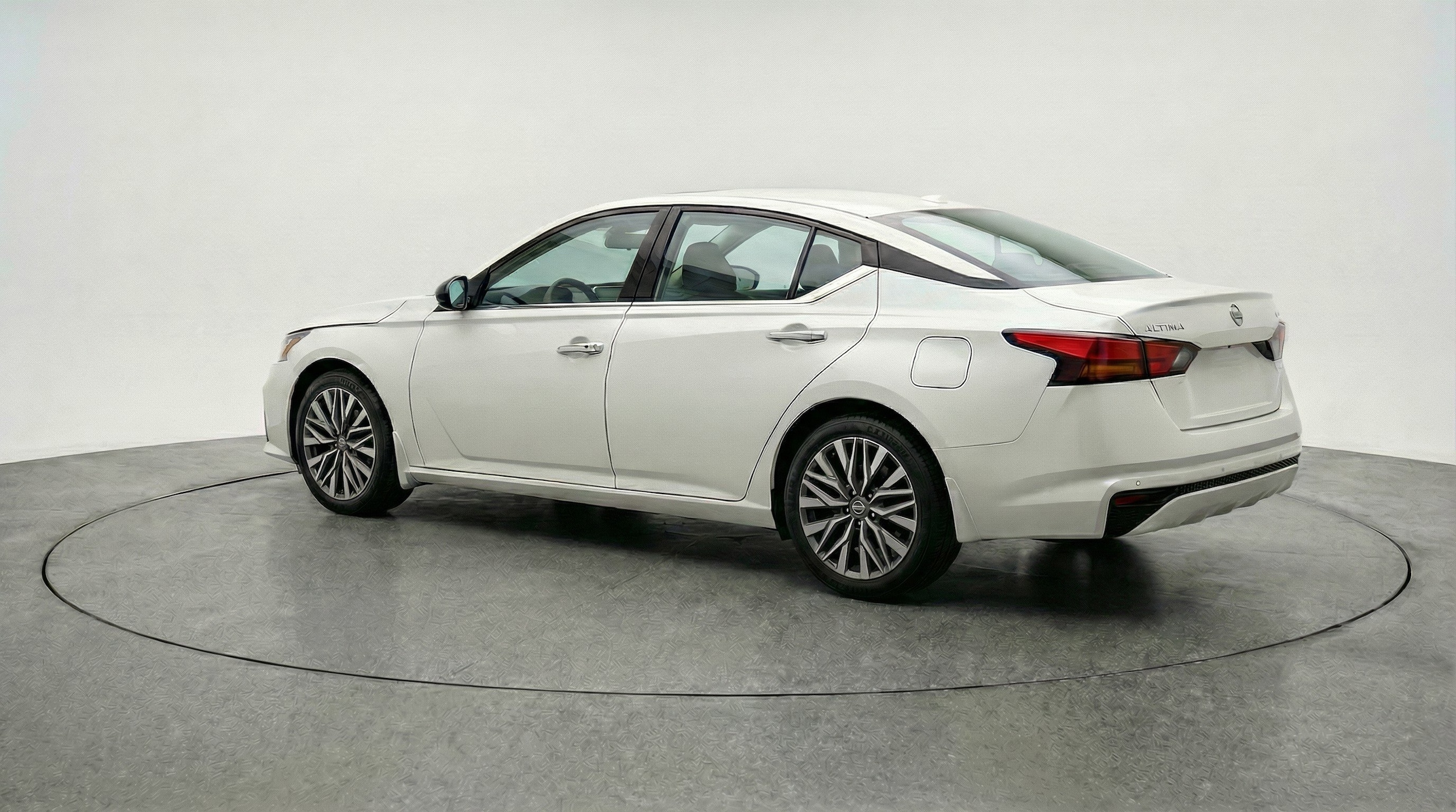 Thumbnail: 2025 Nissan Altima - 6