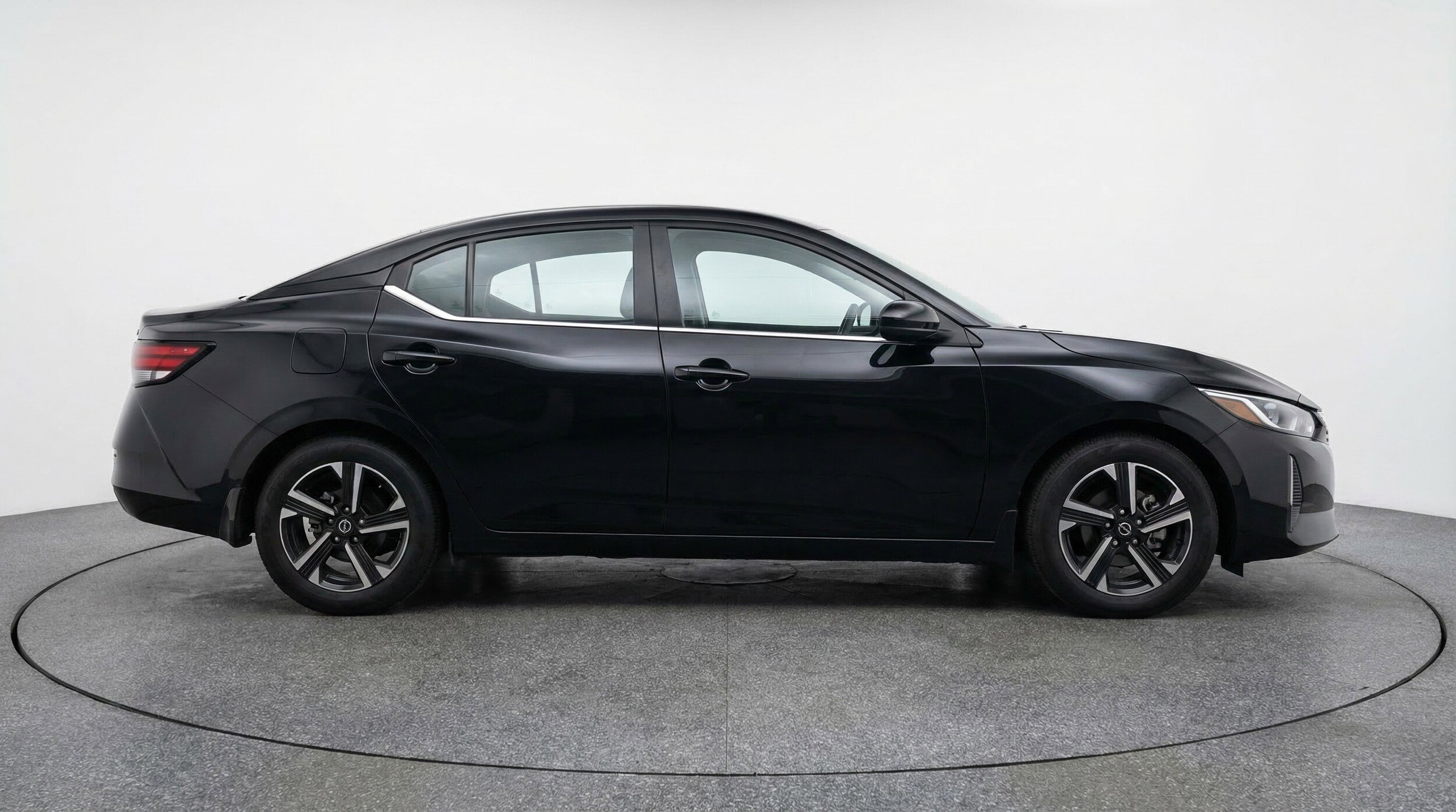 Thumbnail: 2025 Nissan Sentra - 11