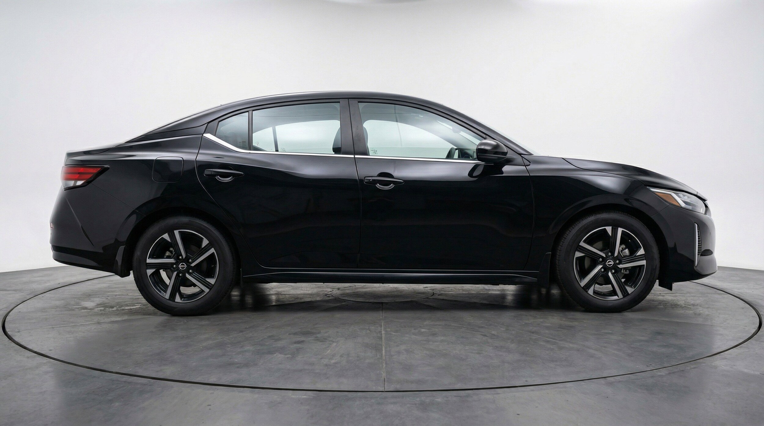 Thumbnail: 2025 Nissan Sentra - 11