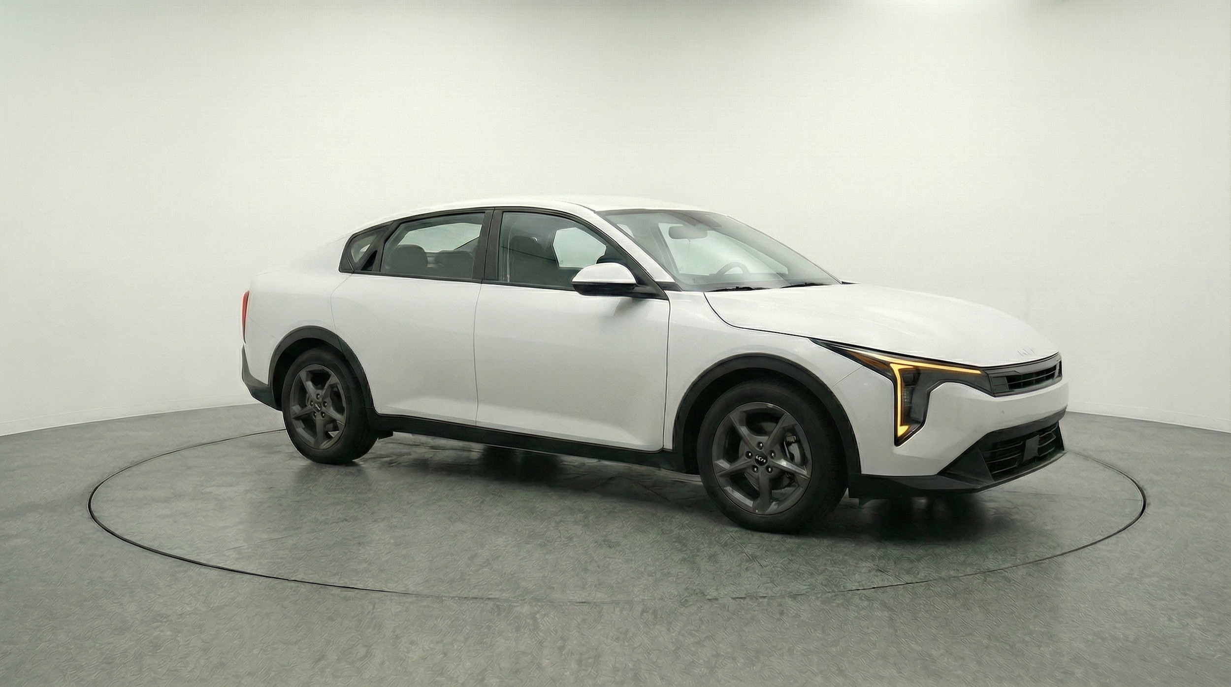 Thumbnail: 2025 Kia K4 - 1