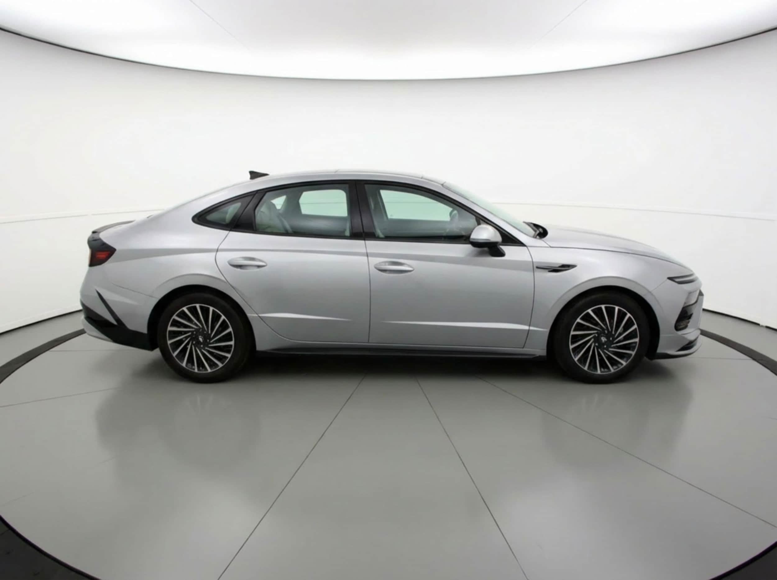 Thumbnail: 2025 Hyundai Sonata - 11