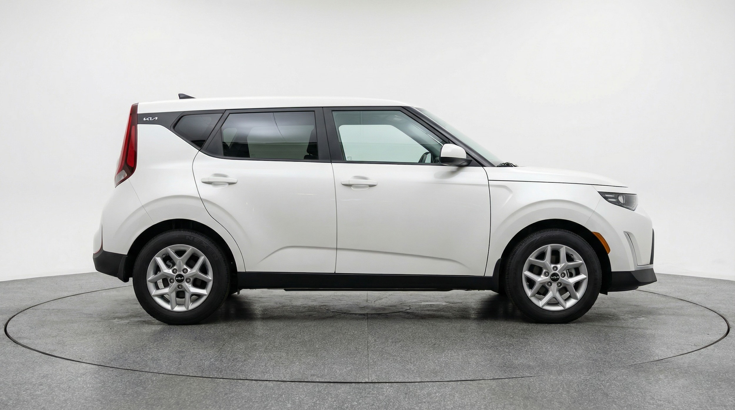 Thumbnail: 2025 Kia Soul - 8