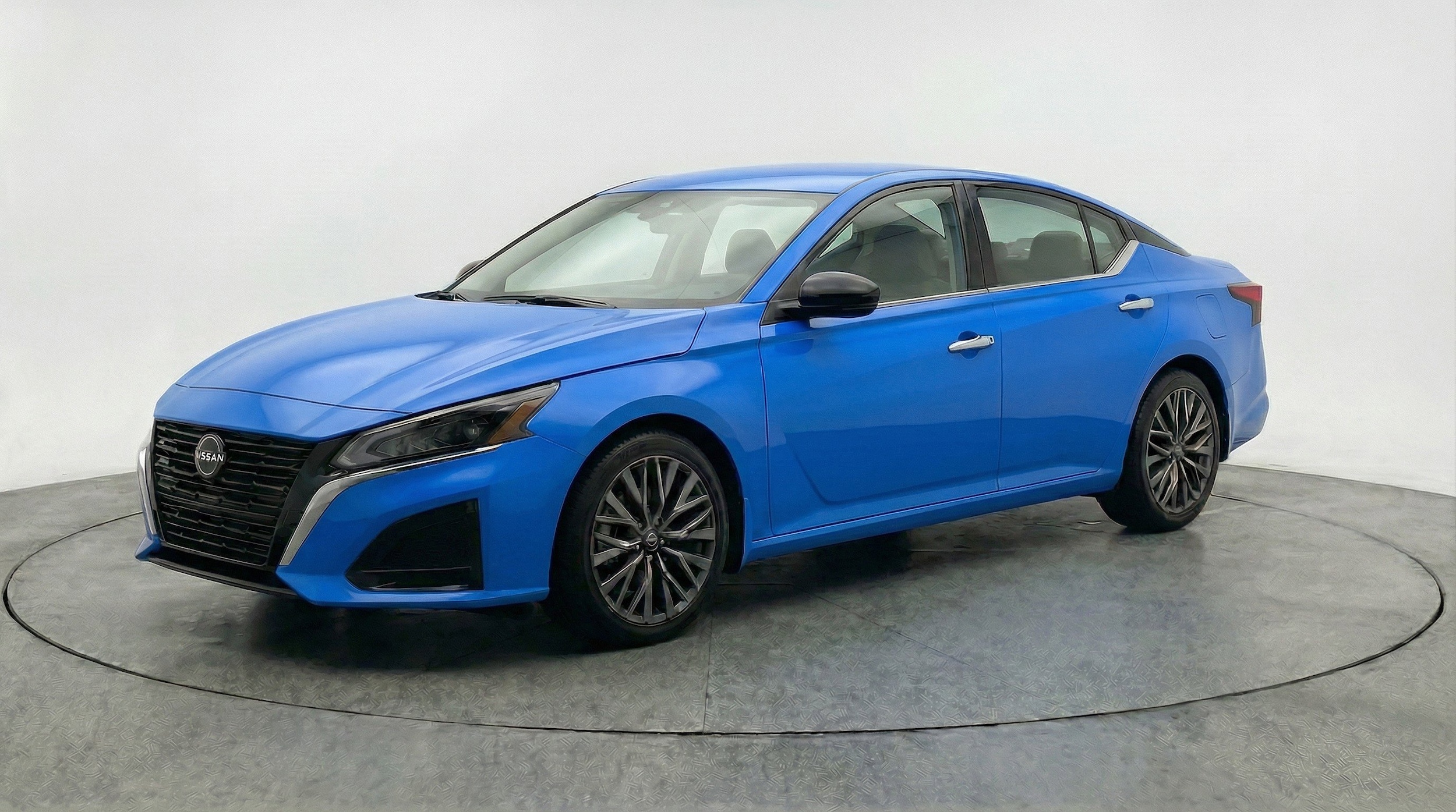 Thumbnail: 2025 Nissan Altima - 3