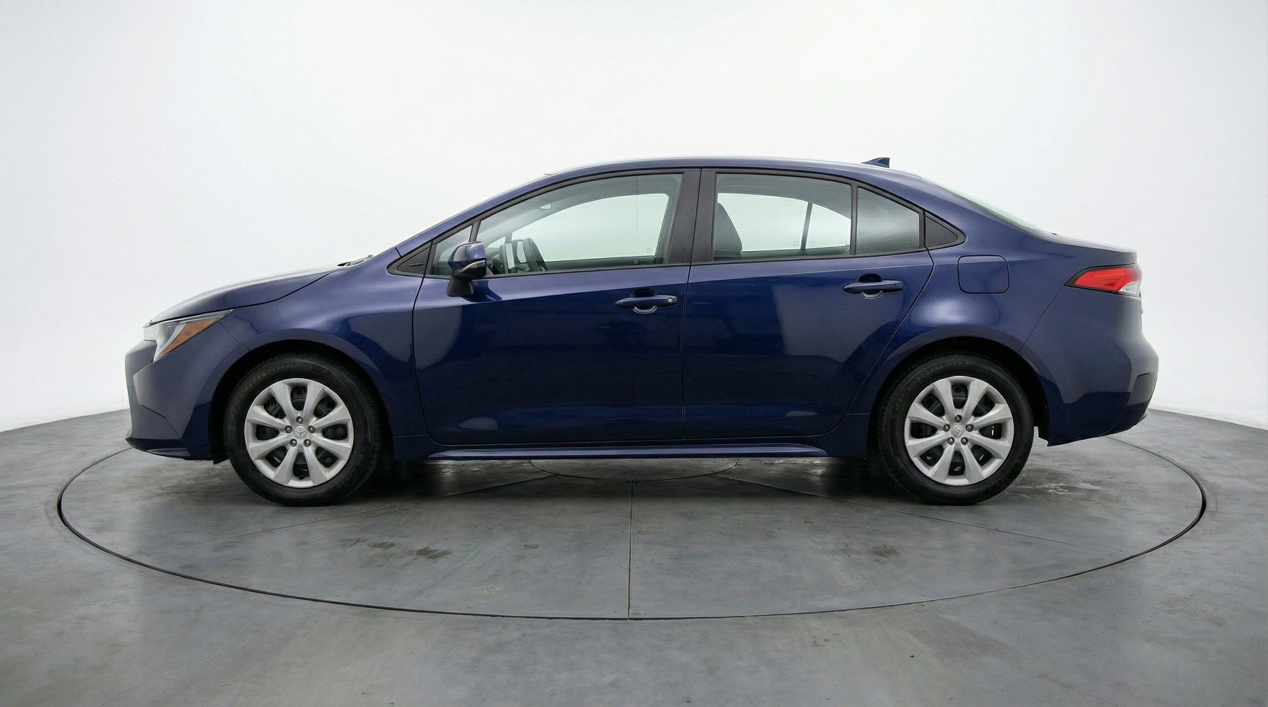 Thumbnail: 2025 Toyota Corolla - 5