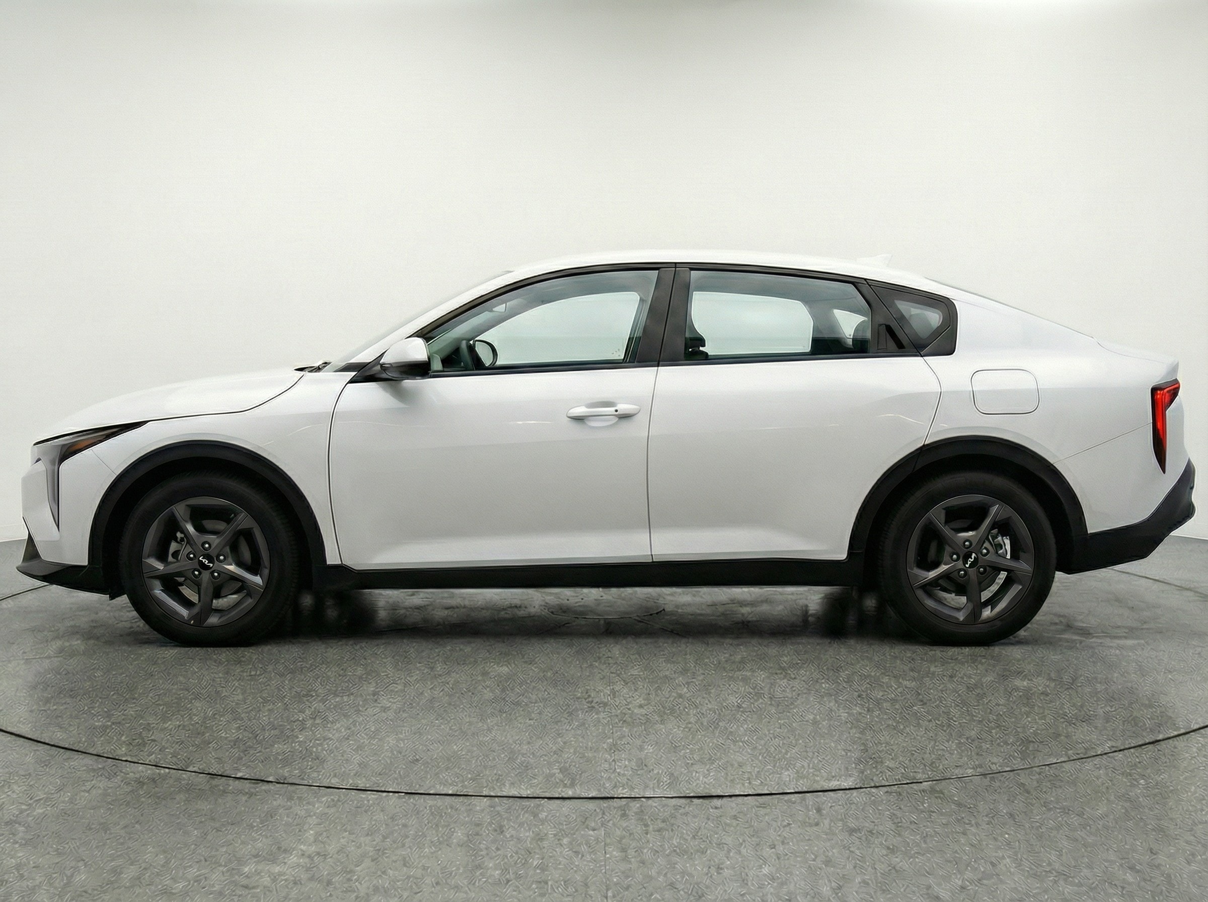 Thumbnail: 2025 Kia K4 - 4