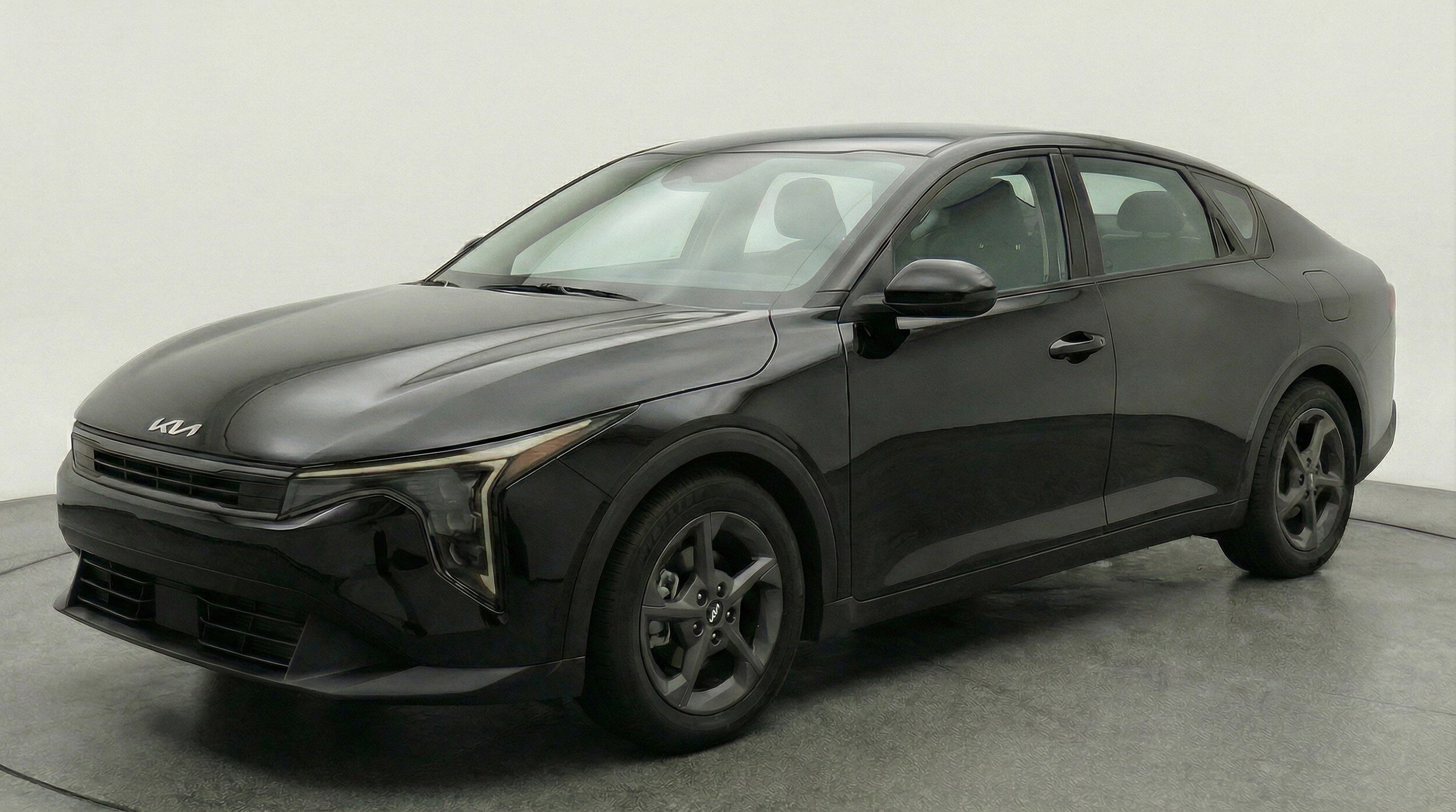 Thumbnail: 2025 Kia K4 - 3