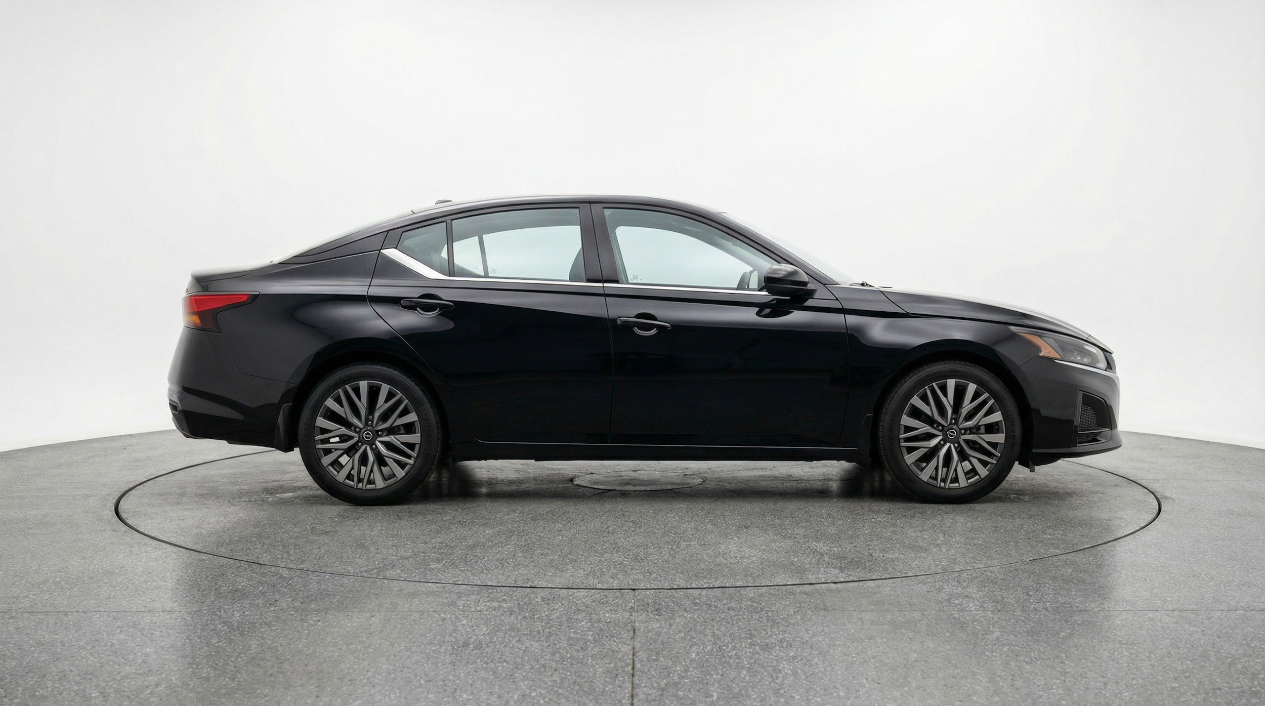 Thumbnail: 2025 Nissan Altima - 11