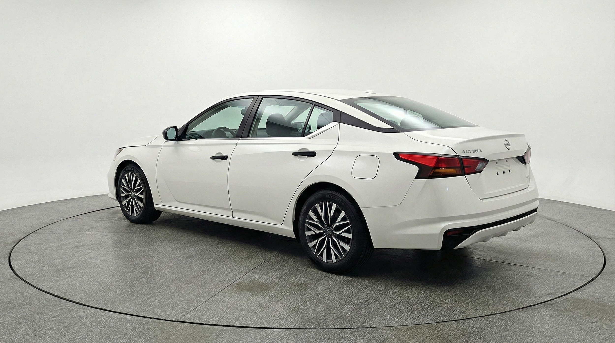 Thumbnail: 2025 Nissan Altima - 6