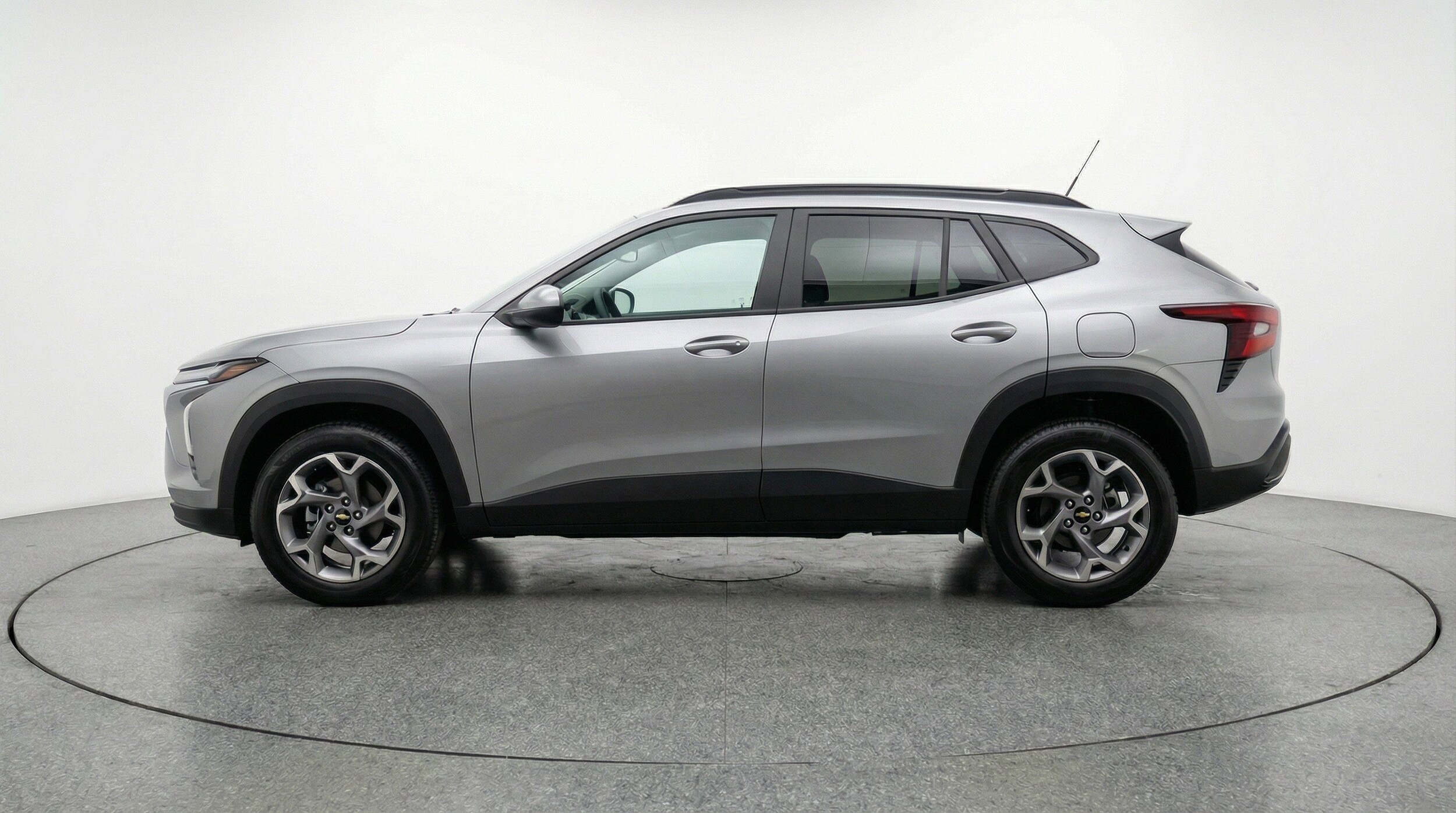Thumbnail: 2025 Chevrolet Trax - 5