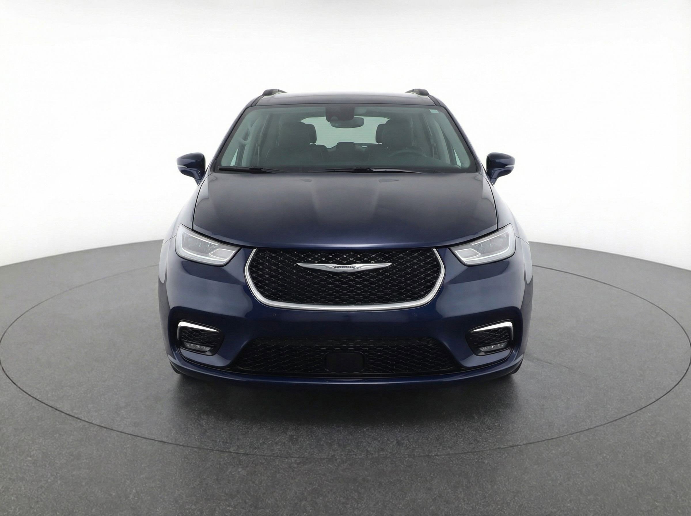 Thumbnail: 2023 Chrysler Pacifica - 2