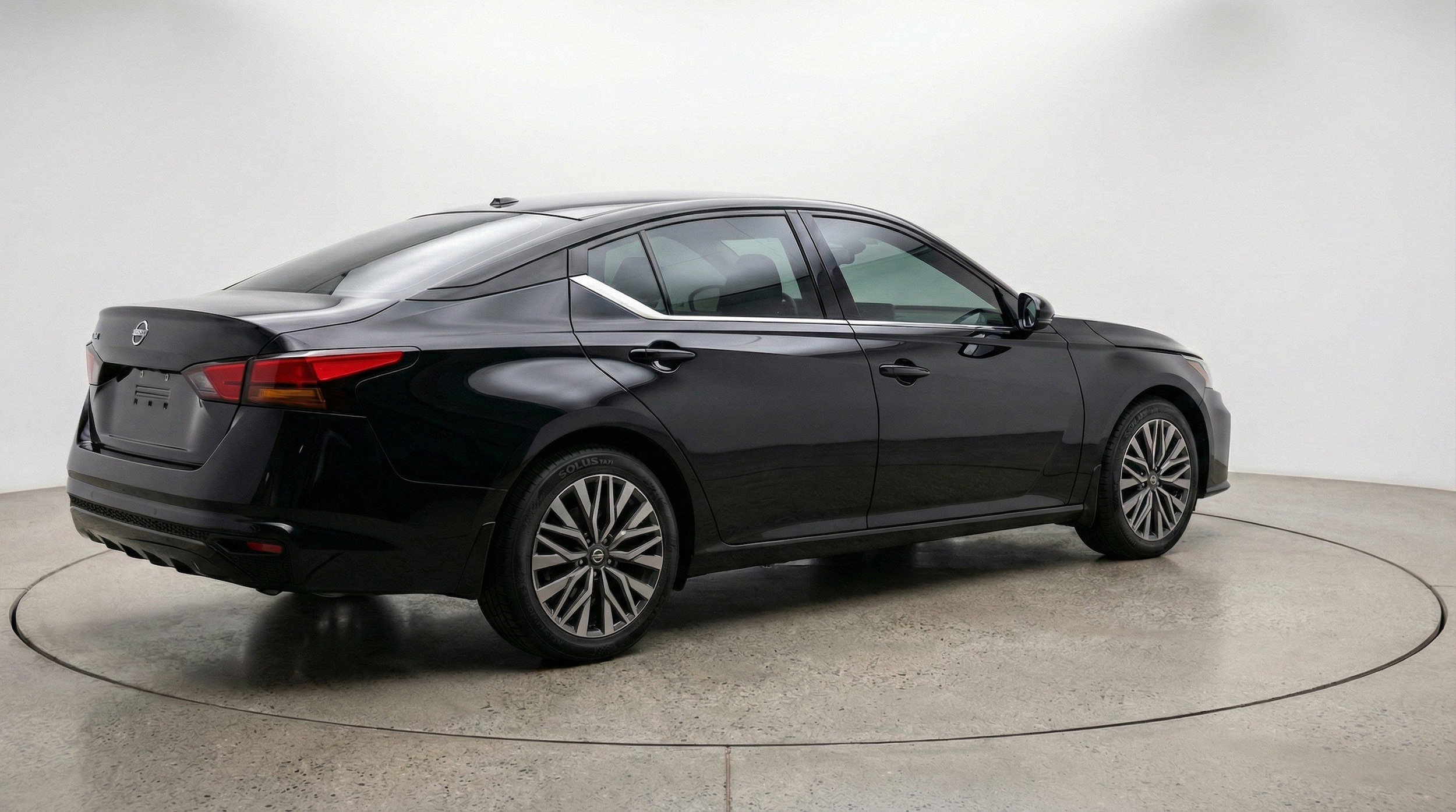 Thumbnail: 2025 Nissan Altima - 9