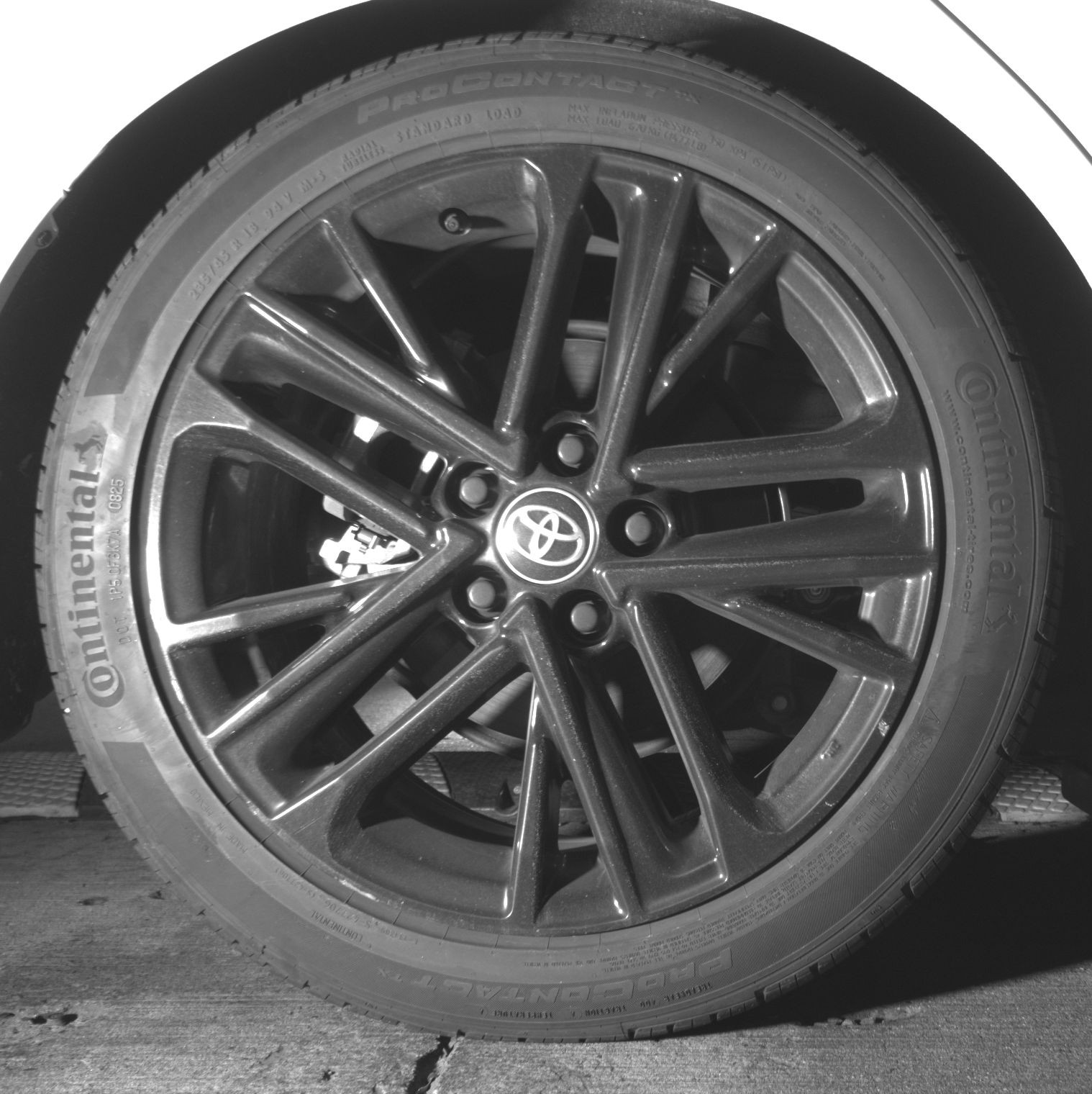 Thumbnail: 2025 Toyota Camry - 12