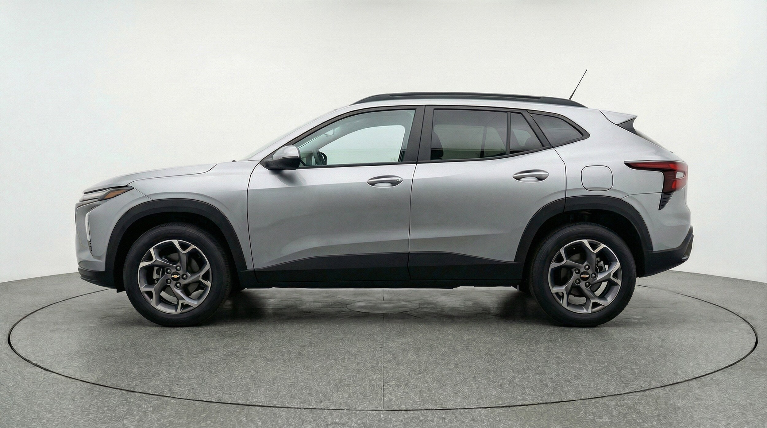 Thumbnail: 2025 Chevrolet Trax - 5