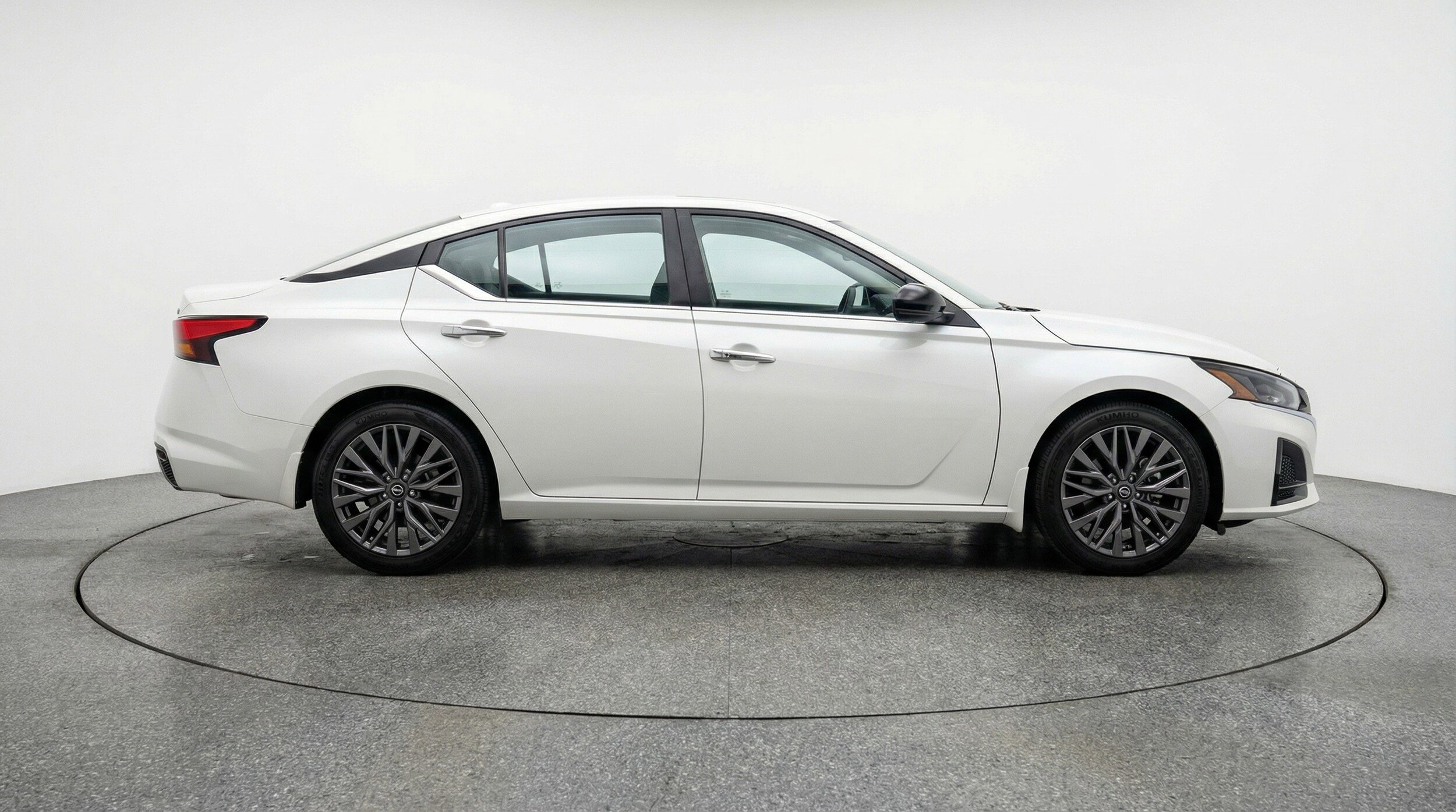 Thumbnail: 2025 Nissan Altima - 11