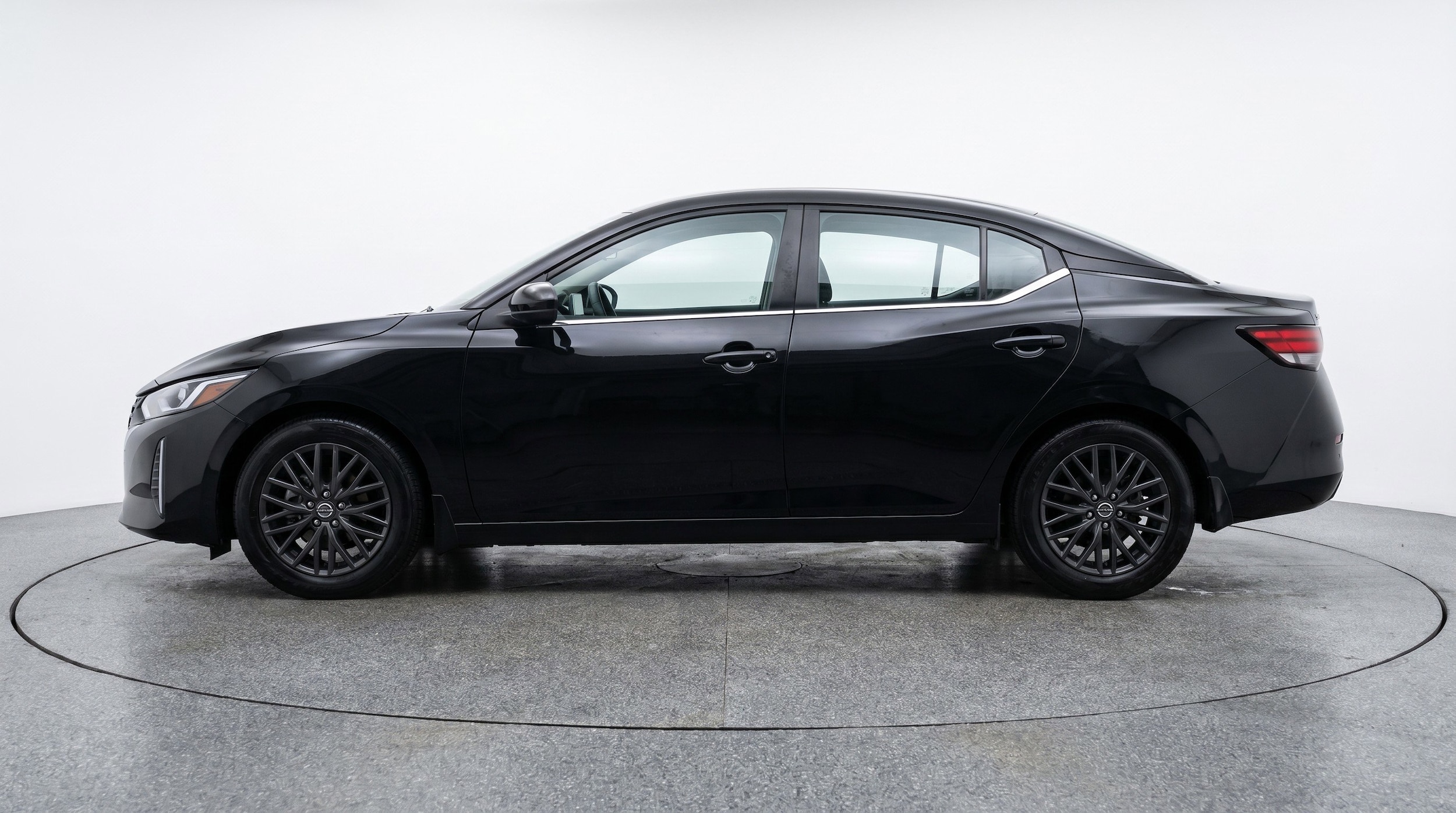 Thumbnail: 2025 Nissan Sentra - 5