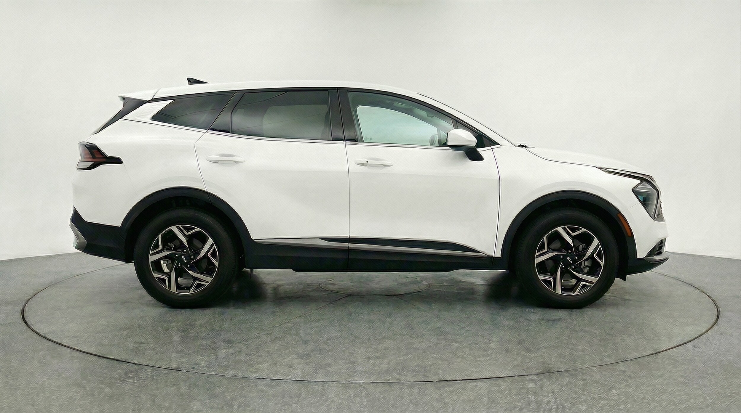 Thumbnail: 2025 Kia Sportage - 8