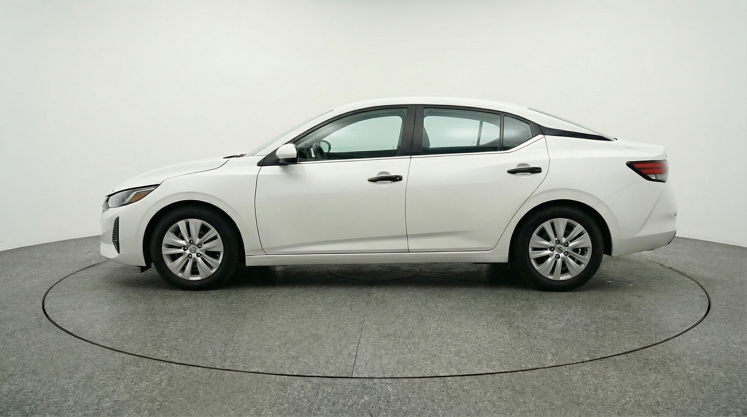 Thumbnail: 2025 Nissan Sentra - 4