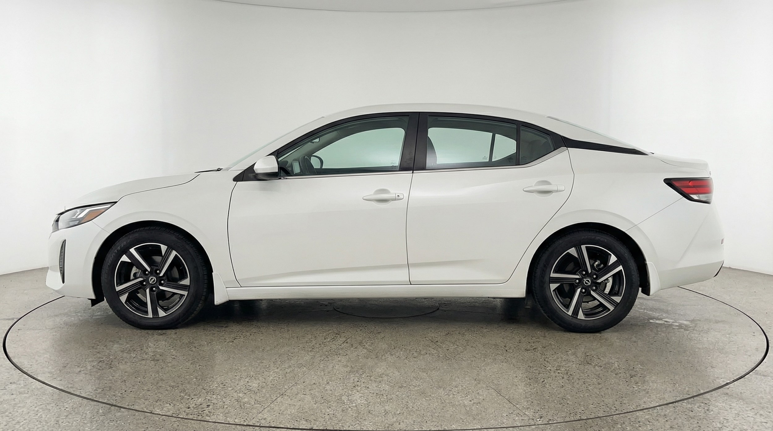 Thumbnail: 2025 Nissan Sentra - 4