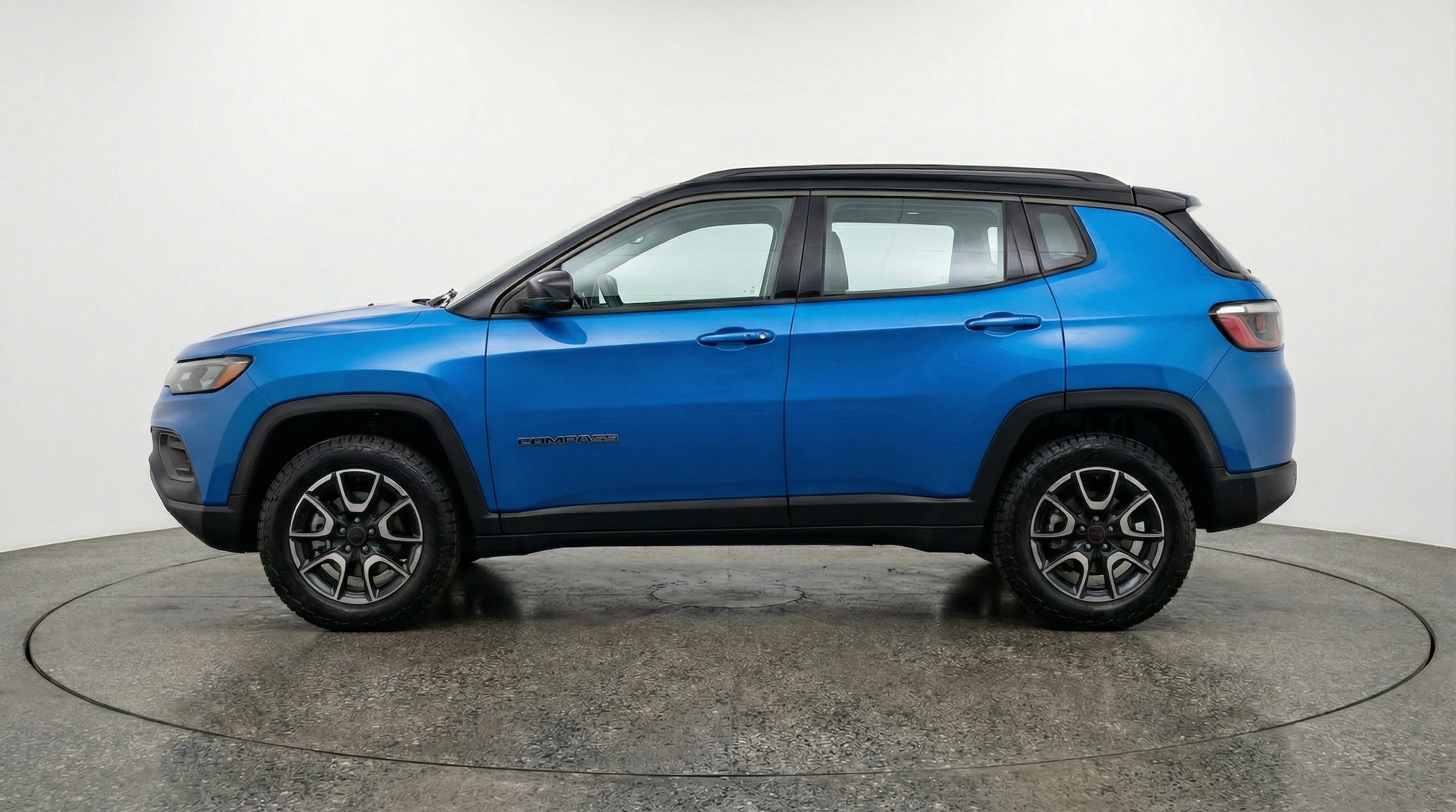 Thumbnail: 2025 Jeep Compass - 4