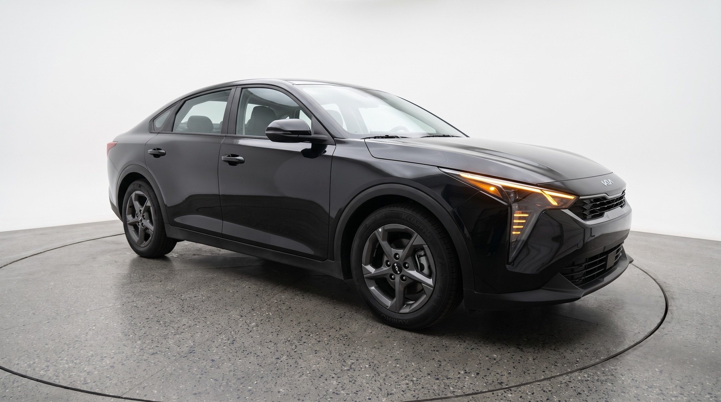 Thumbnail: 2026 Kia K4 - 1