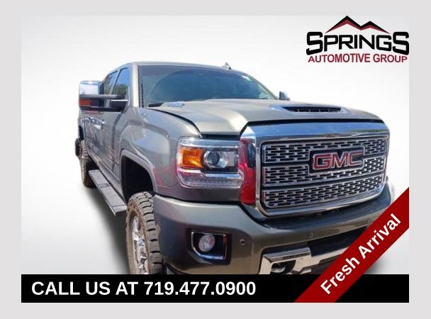 2018 GMC Sierra 4WD Crew Cab Standard Box Denali's photo