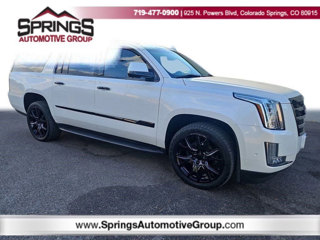 2020 Cadillac Escalade ESV Luxury's photo