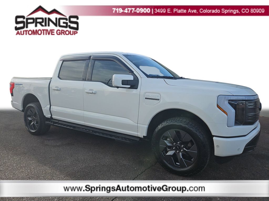 2022 Ford F-150 Lightning Lariat's photo