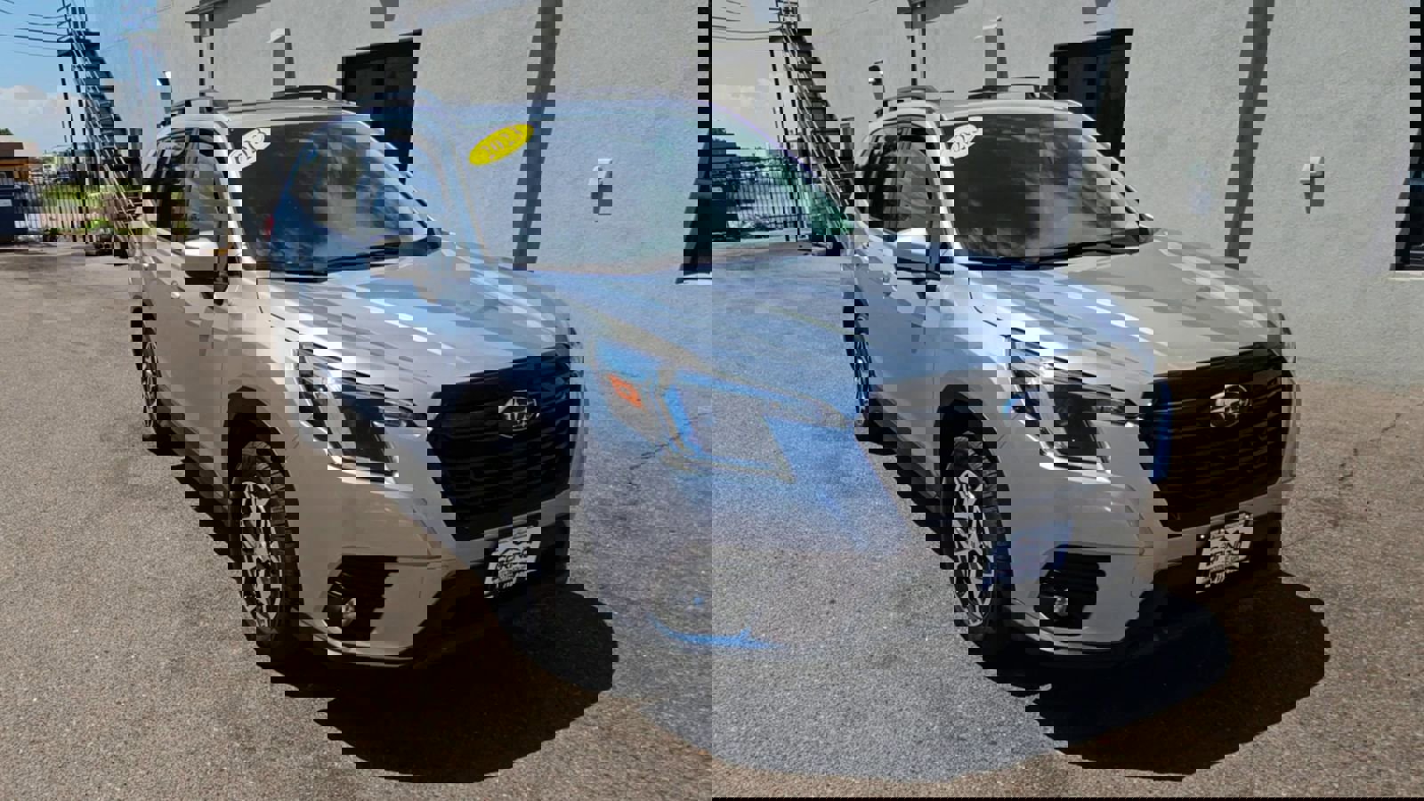 2023 Subaru Forester Premium photo 2