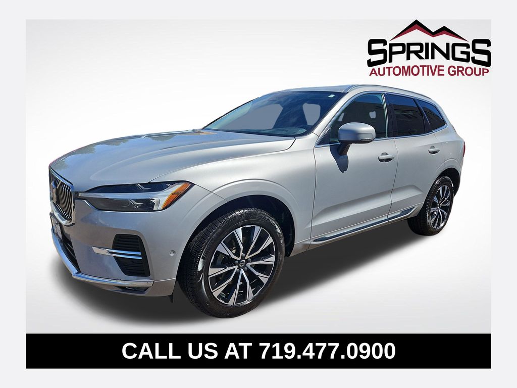 2023 Volvo XC60 B5 Plus Bright Theme AWD's photo