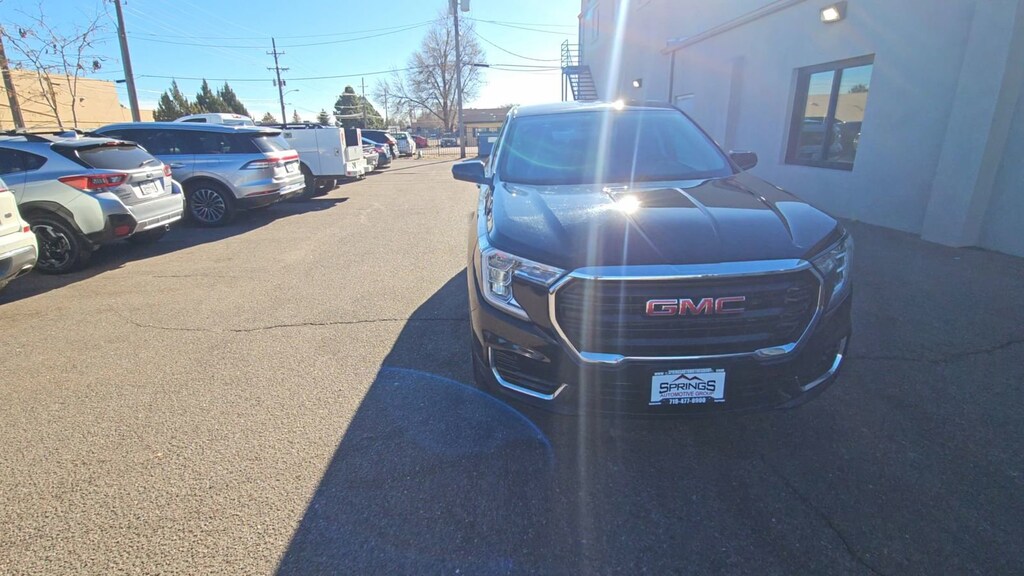 Used 2024 GMC Terrain SLE SUV