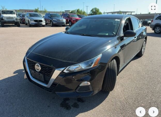 2020 Nissan Altima 2.5 S photo 2