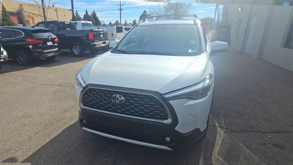 Used 2024 Toyota Corolla Cross XLE SUV