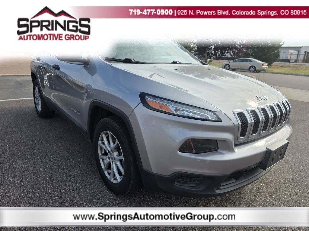 2017 Jeep Cherokee Sport's photo