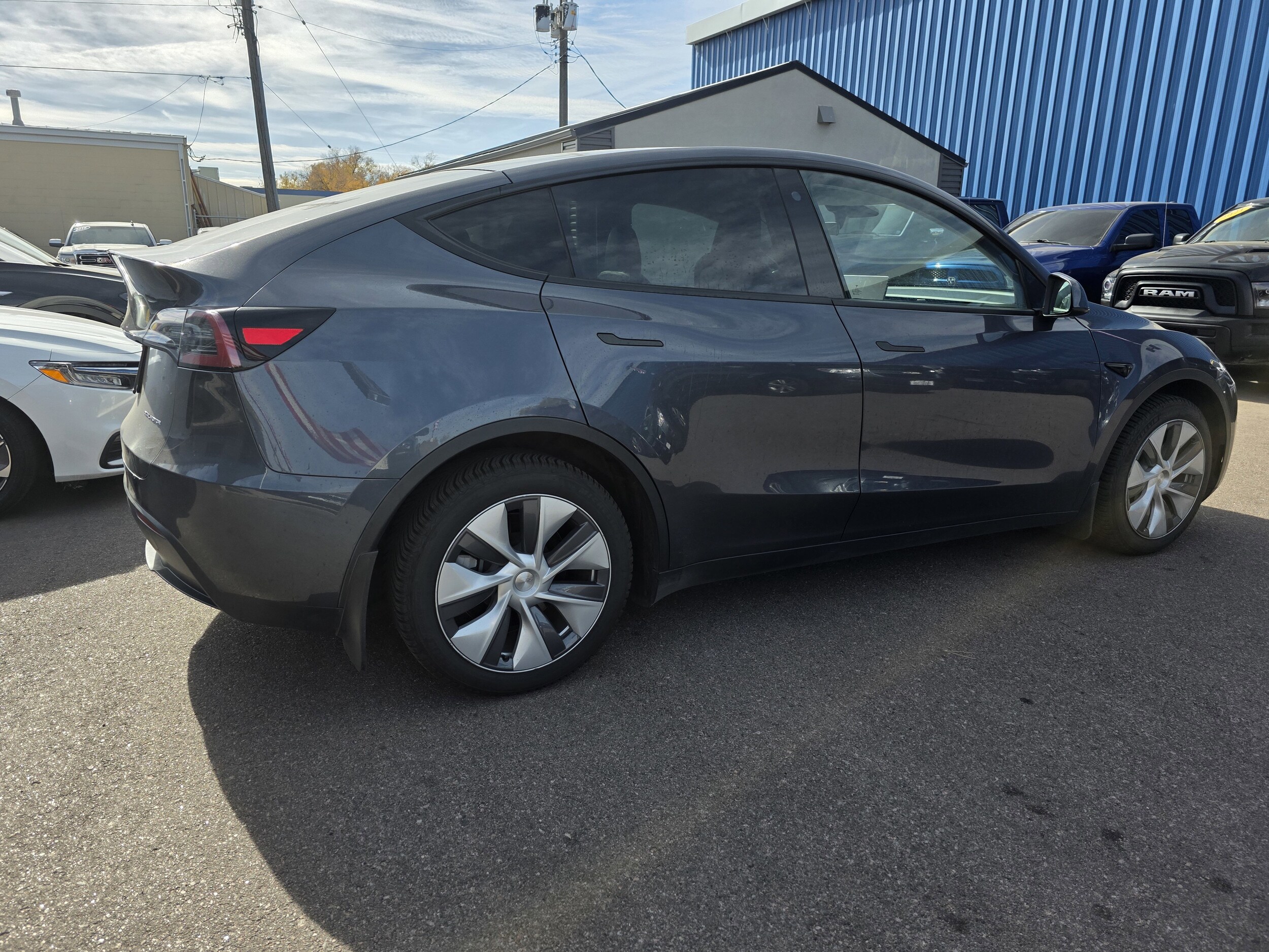 2023 Tesla Model Y Performance photo 3