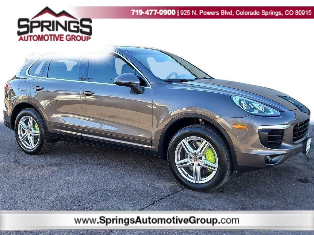 2016 Porsche Cayenne S E-Hybrid's photo