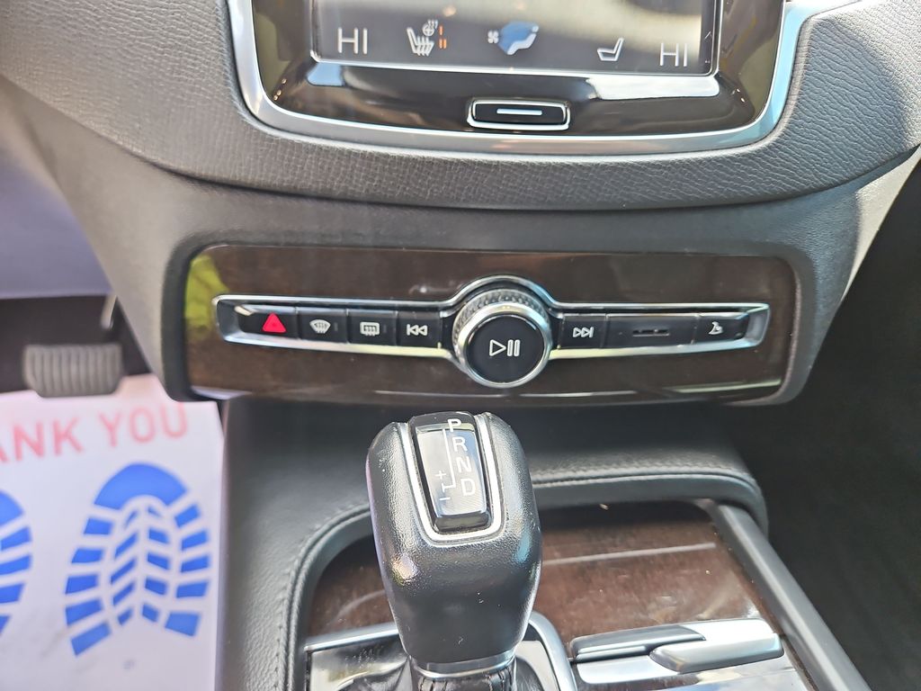 2019 Volvo XC90 Momentum - Photo 18