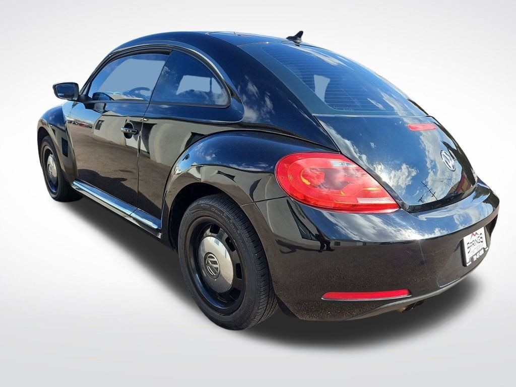 Used 2012 Volkswagen Beetle 2.5L Hatchback