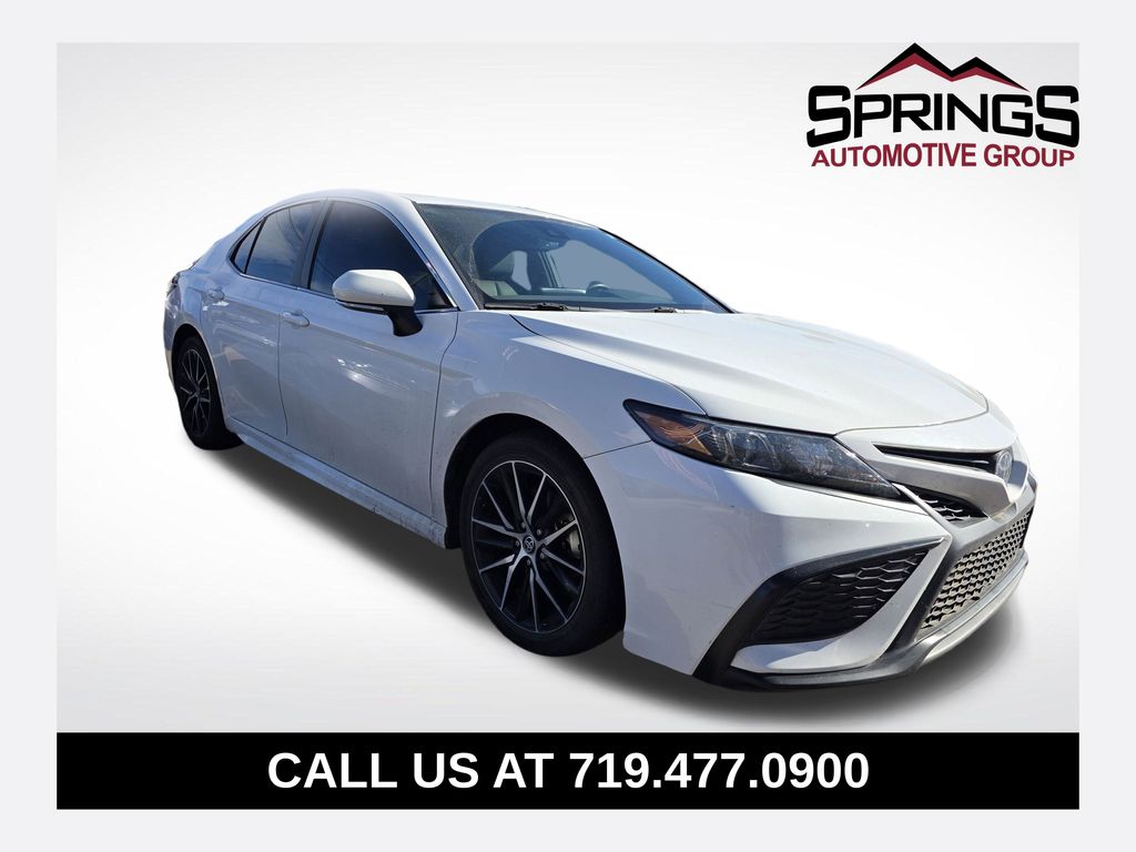 2024 Toyota Camry SE