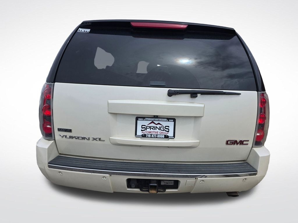 Used 2011 GMC Yukon XL 1500 Denali SUV
