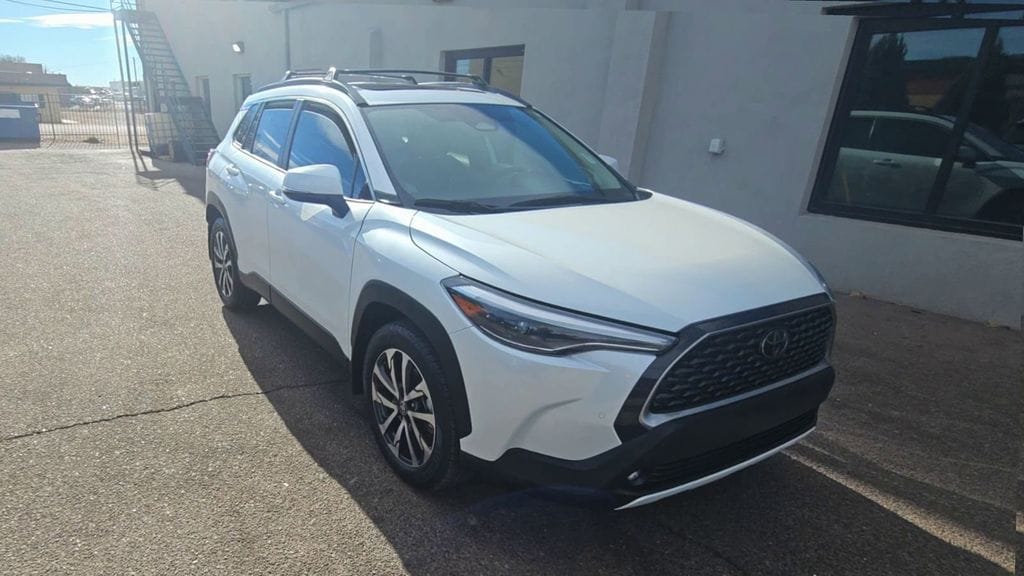Used 2024 Toyota Corolla Cross XLE SUV