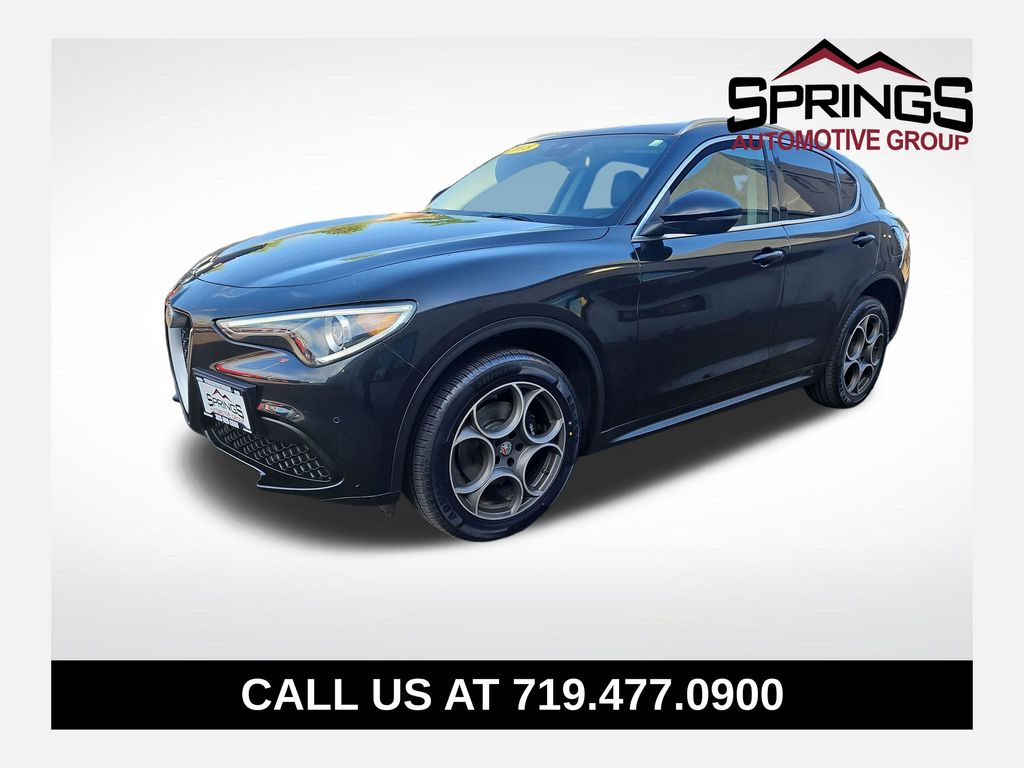 2018 Alfa Romeo Stelvio Ti AWD's photo